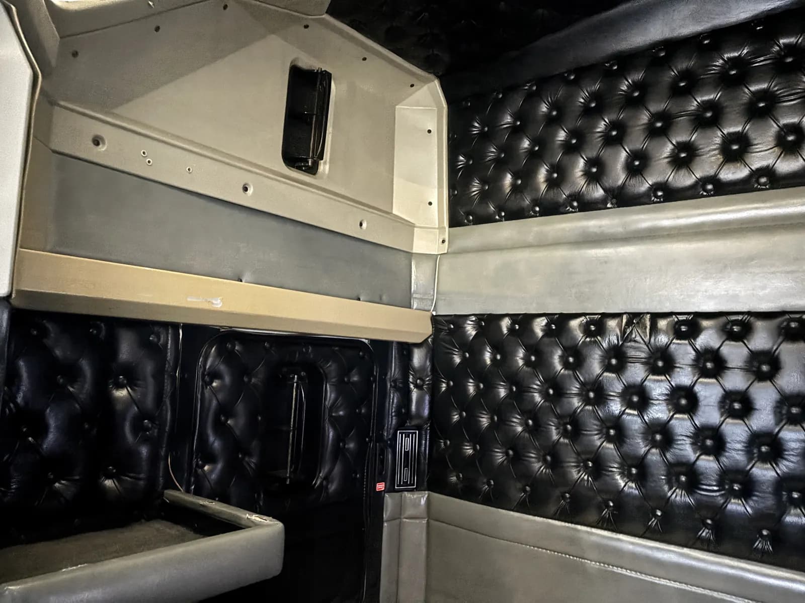 2000 Kenworth W900 — photo 20