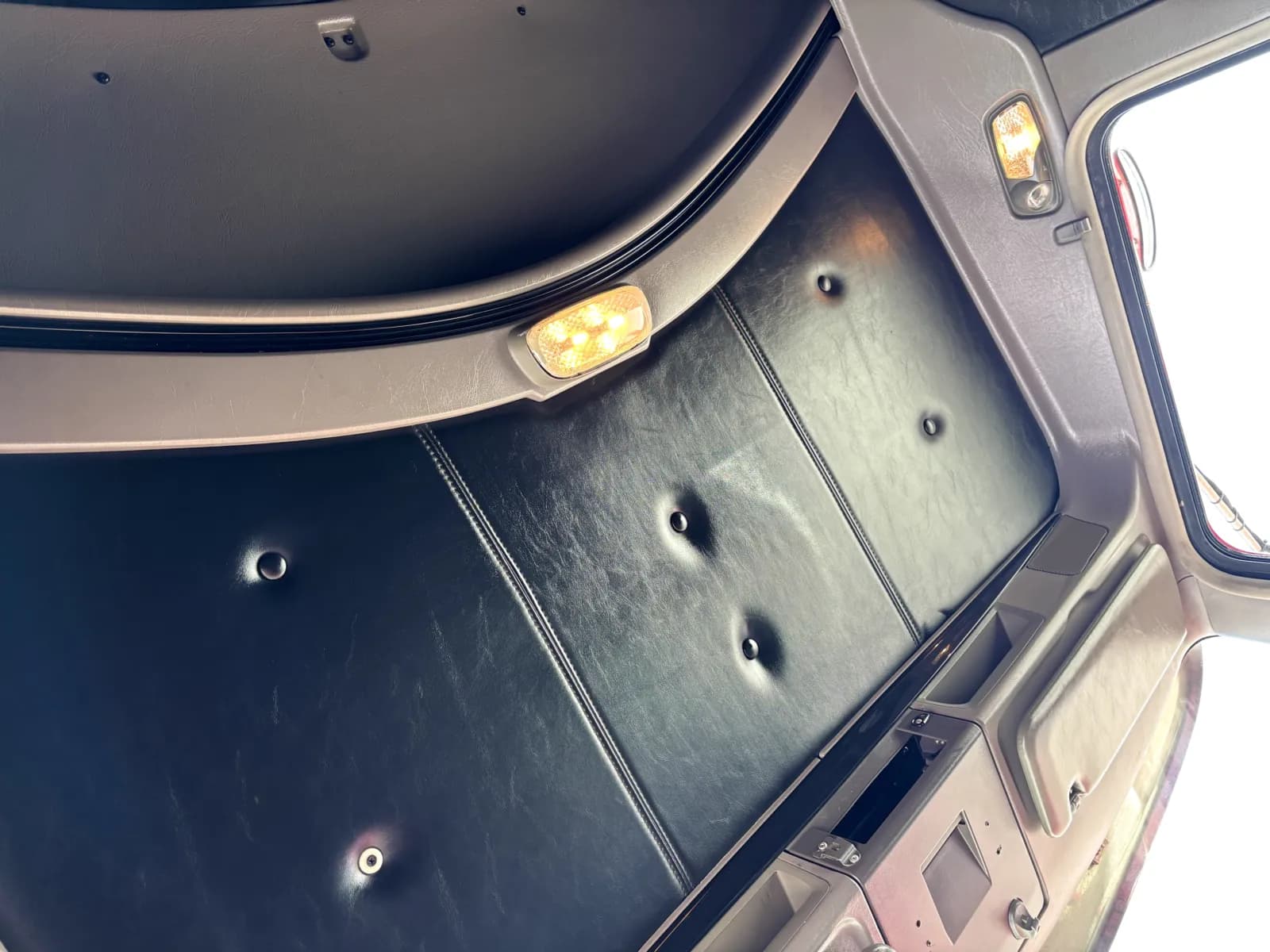 2016 Kenworth T800 — photo 21