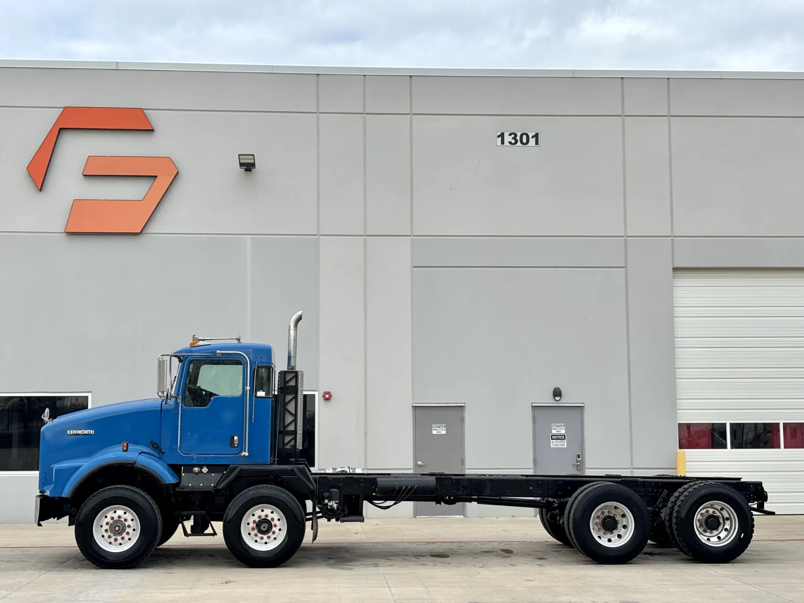 2005 Kenworth T800 — photo 4