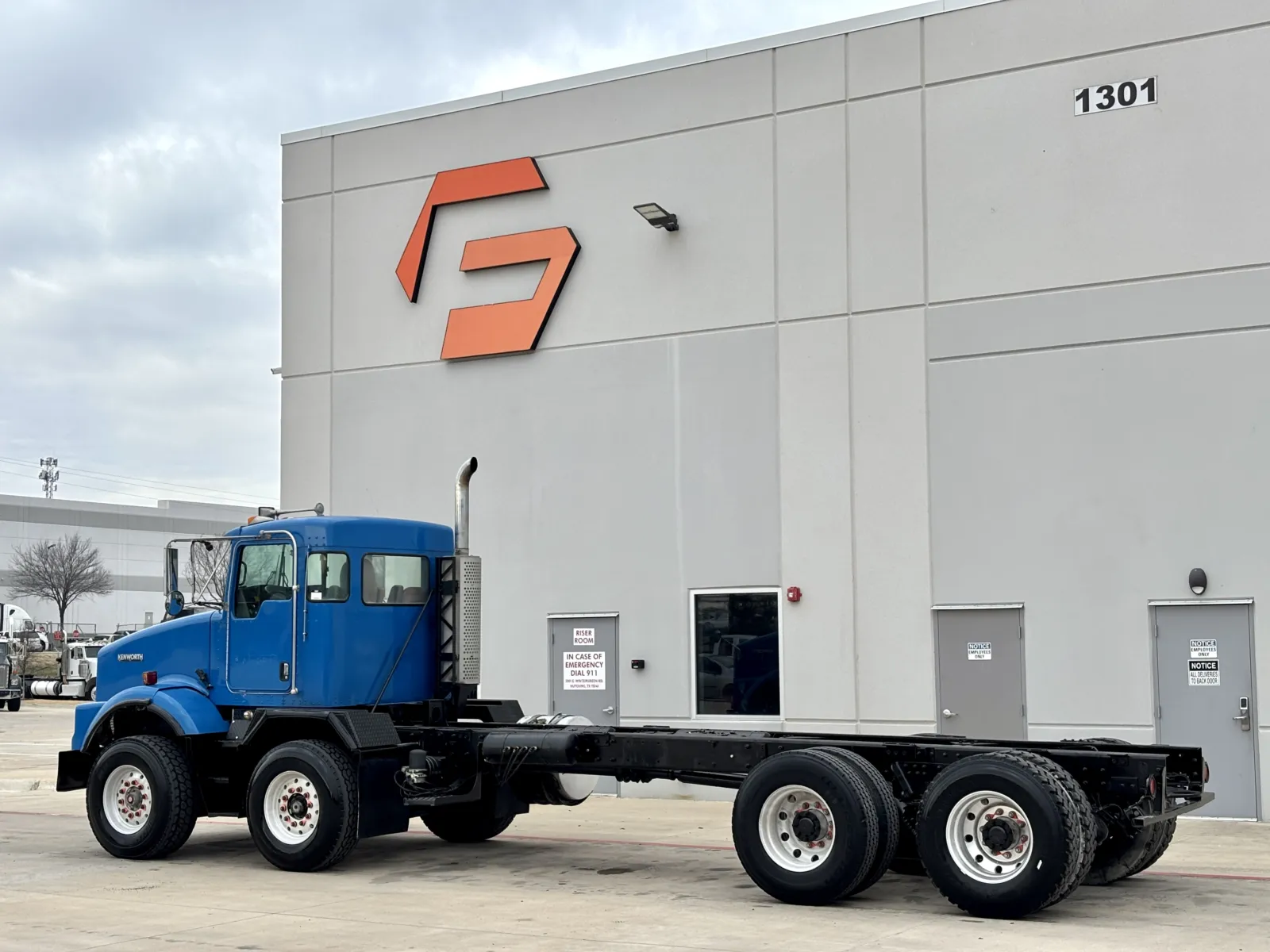 2005 Kenworth T800 — photo 6