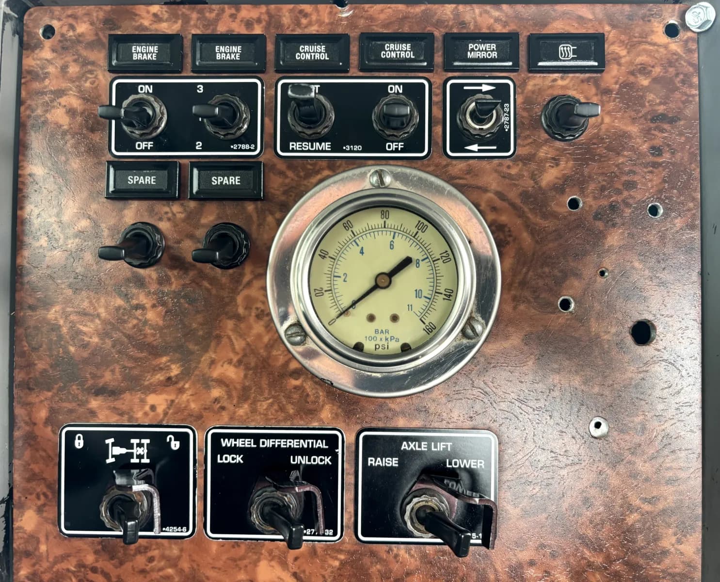 2005 Kenworth T800 — photo 17