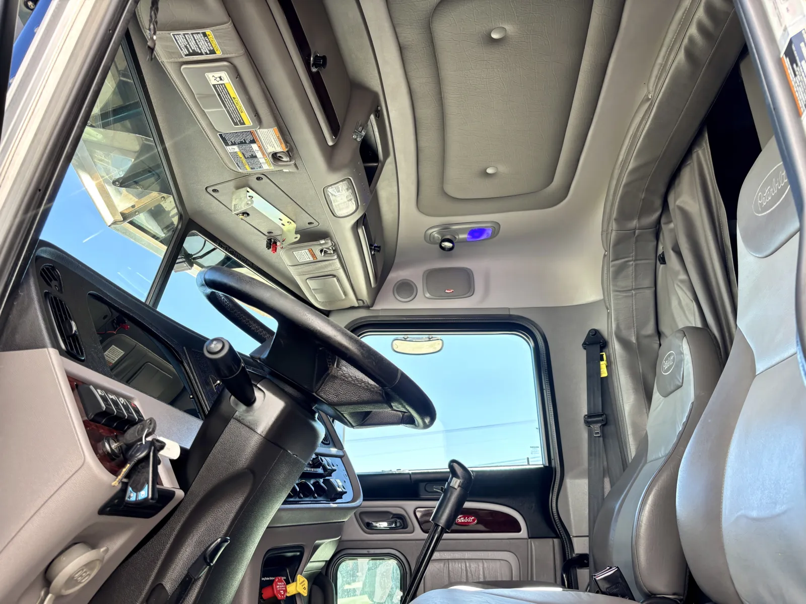 2024 Peterbilt 389 — photo 14