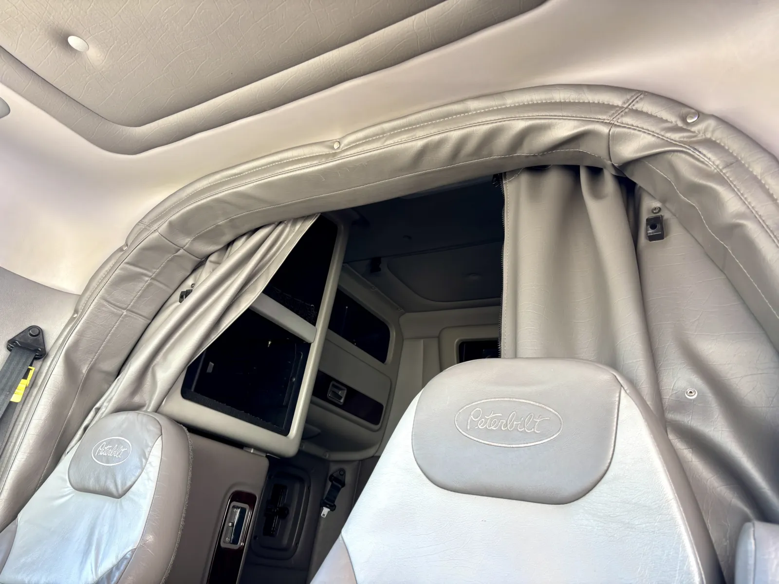2024 Peterbilt 389 — photo 20