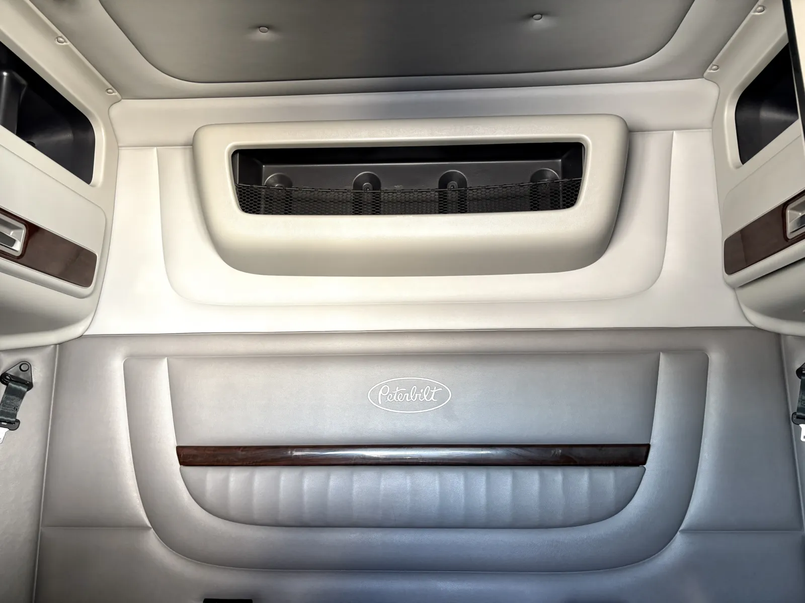 2024 Peterbilt 389 — photo 23