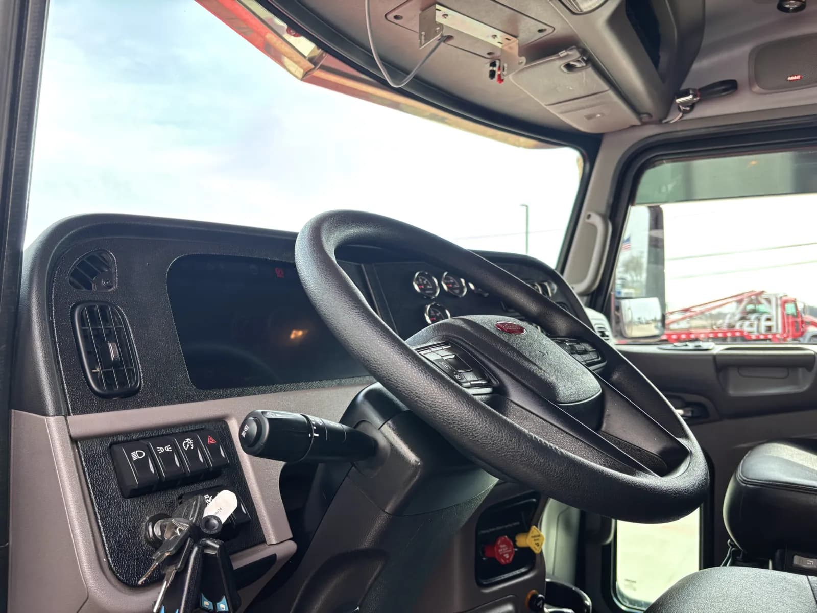 2024 Peterbilt 389 — photo 15