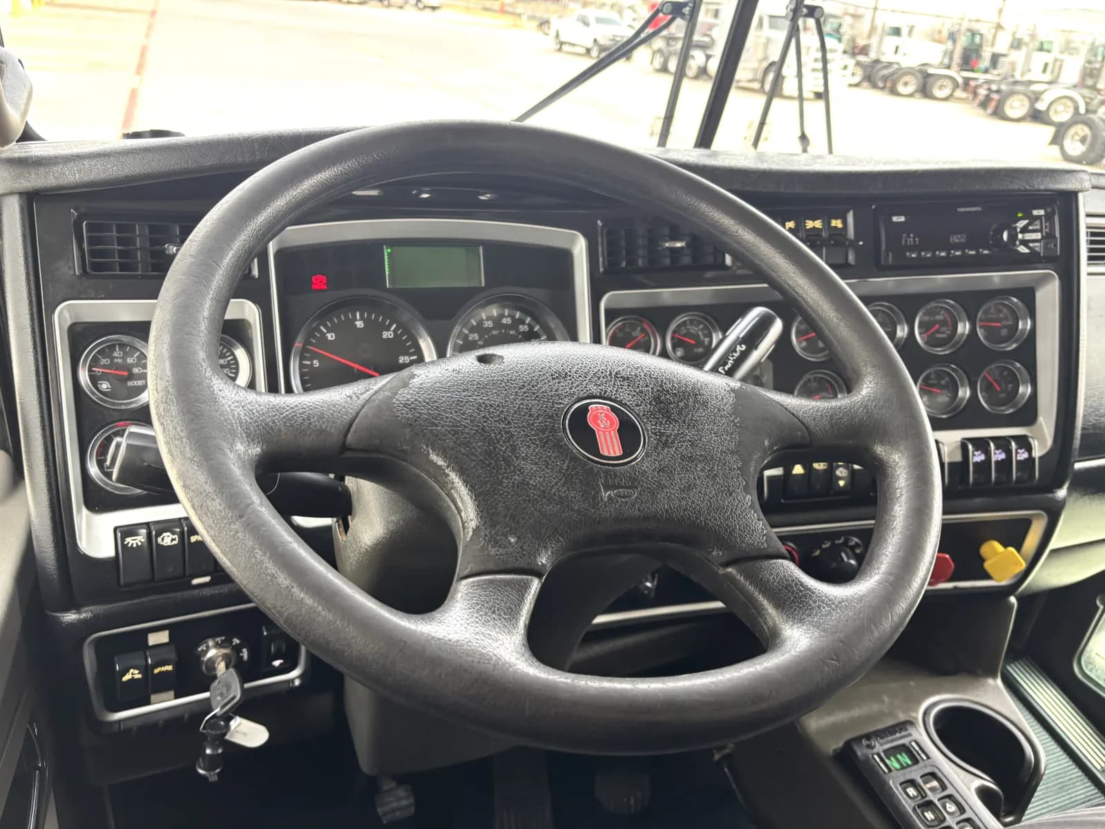 2015 Kenworth T800 — photo 15