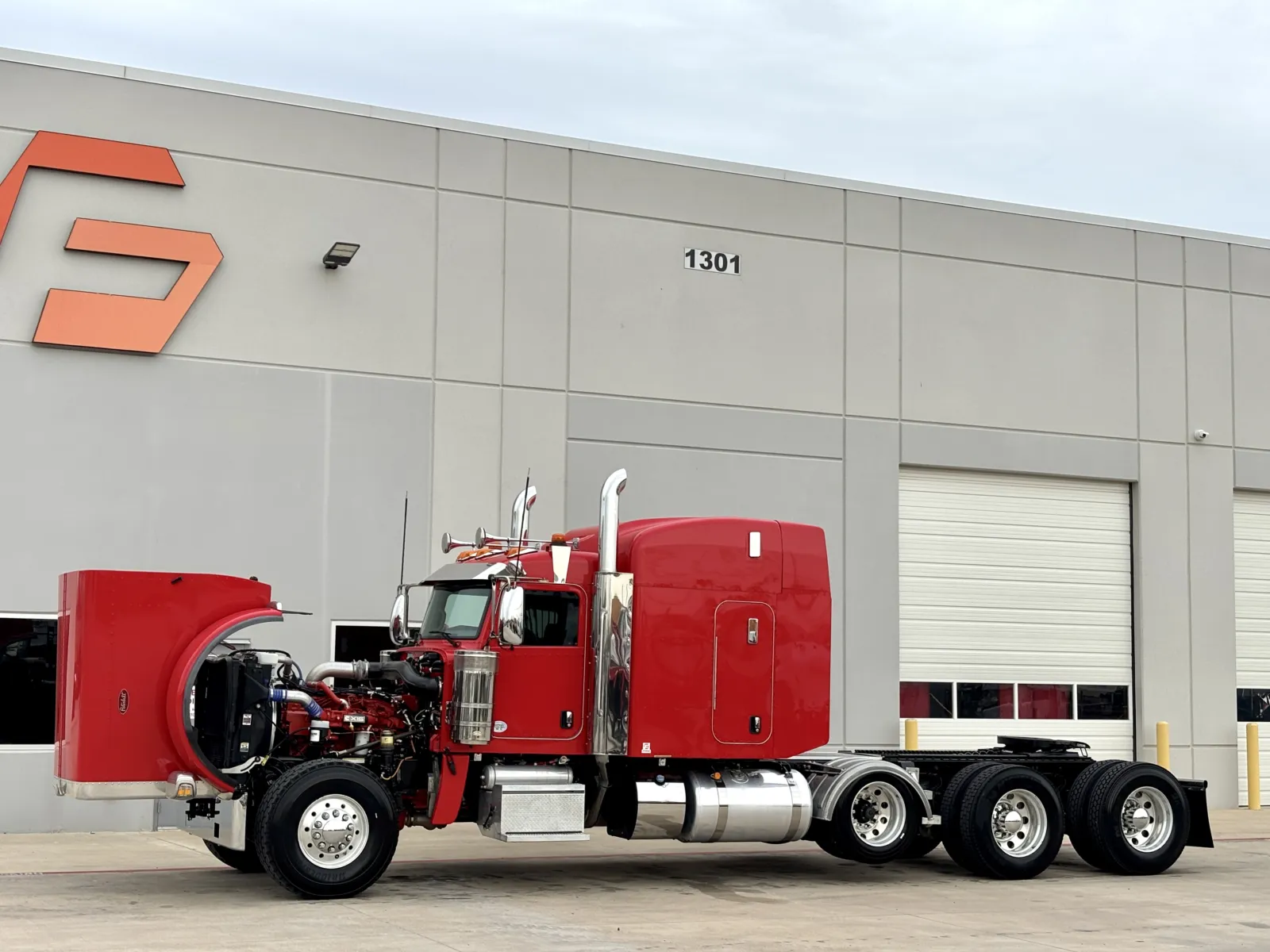 2024 Peterbilt 389 — photo 10