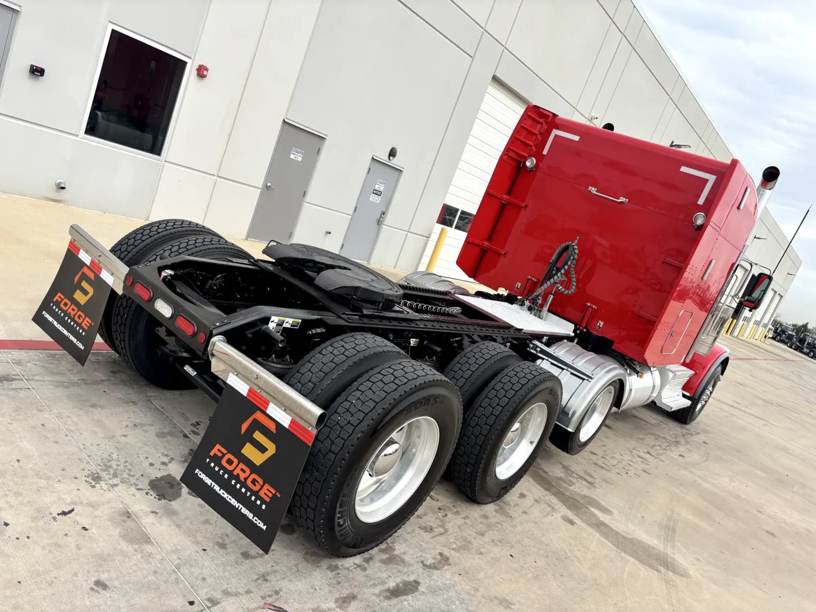 2024 Peterbilt 389 — photo 11