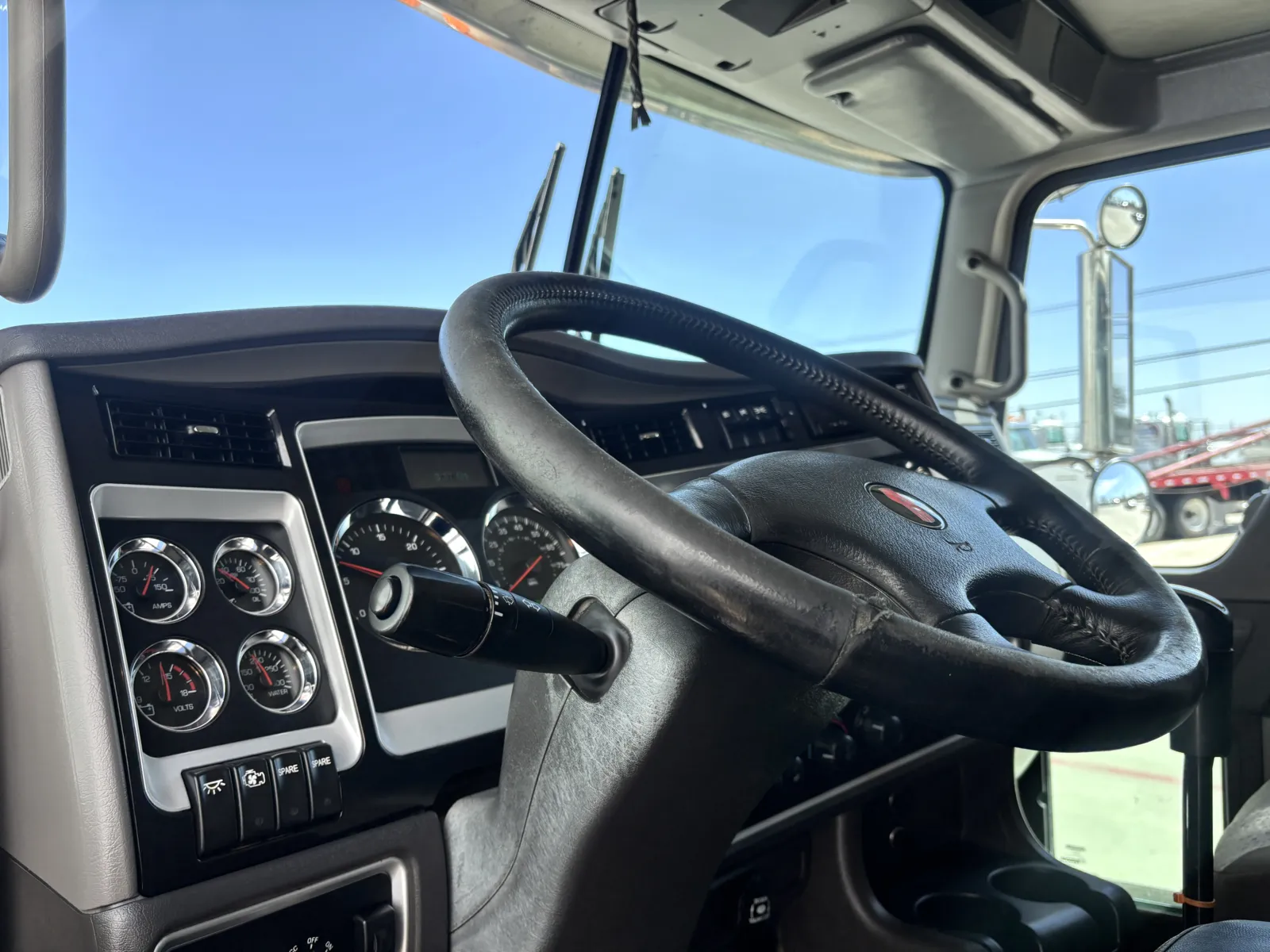 2018 Kenworth T800 — photo 15