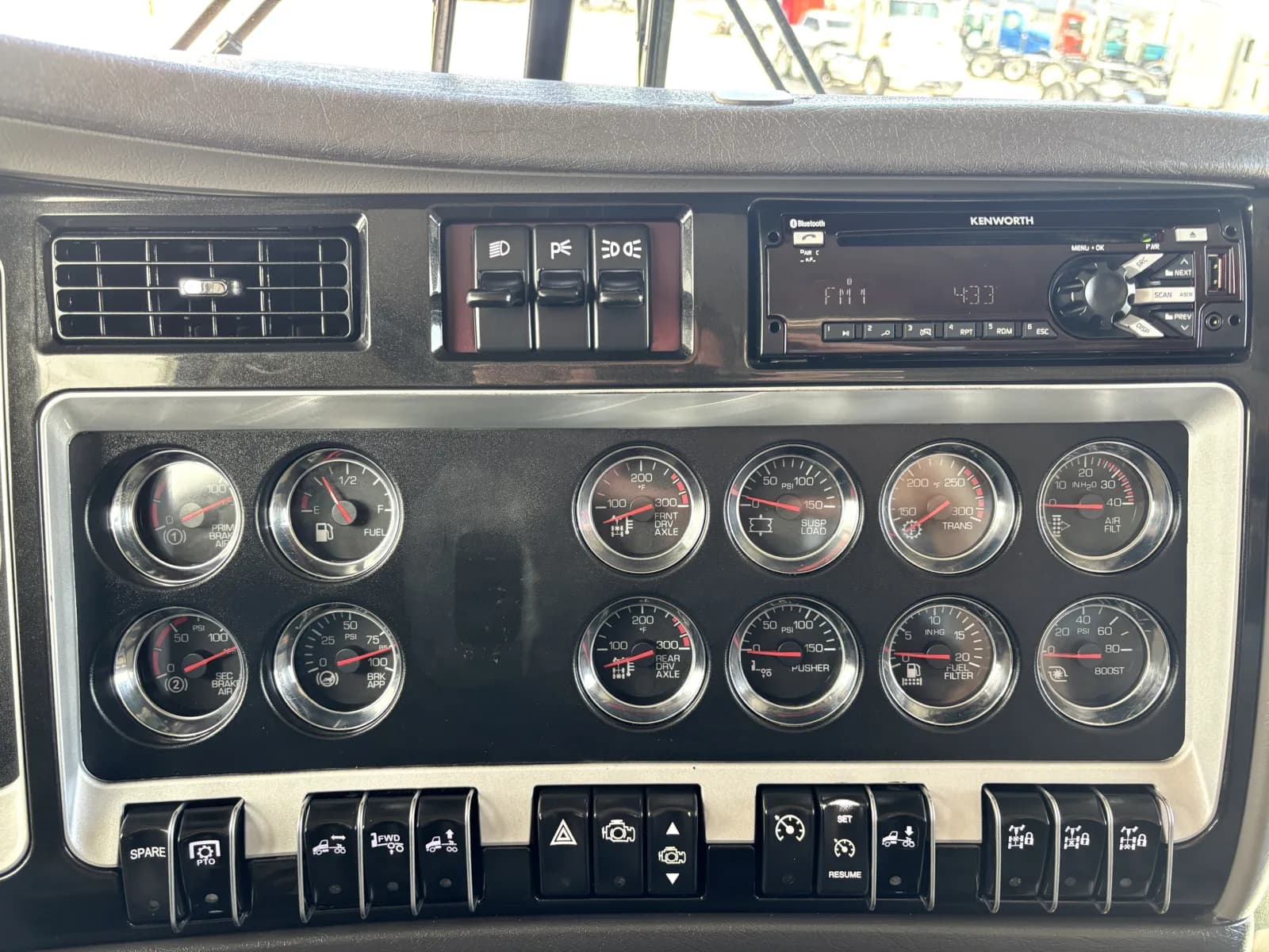 2018 Kenworth T800 — photo 17