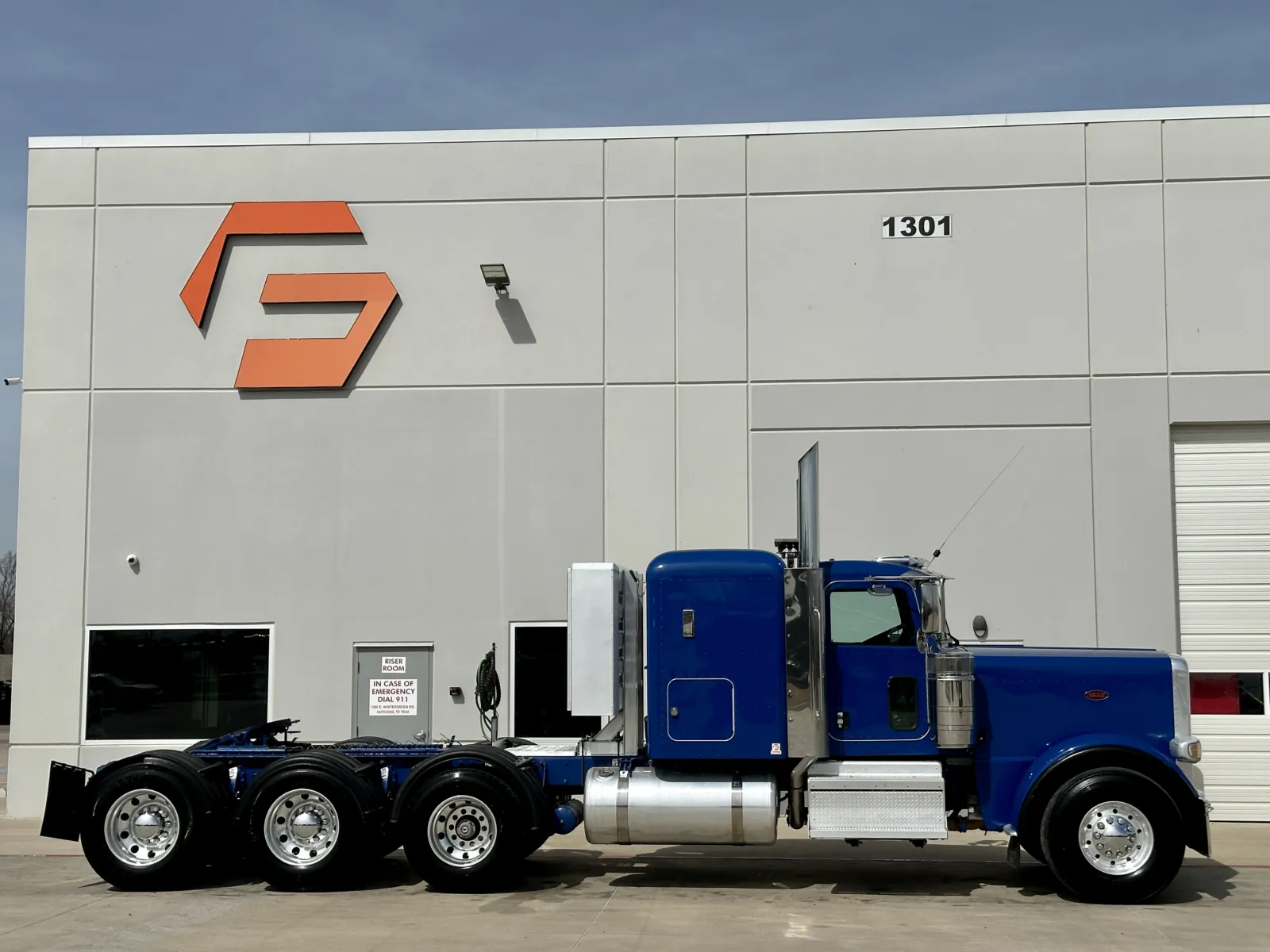 2019 Peterbilt 389 — photo 3