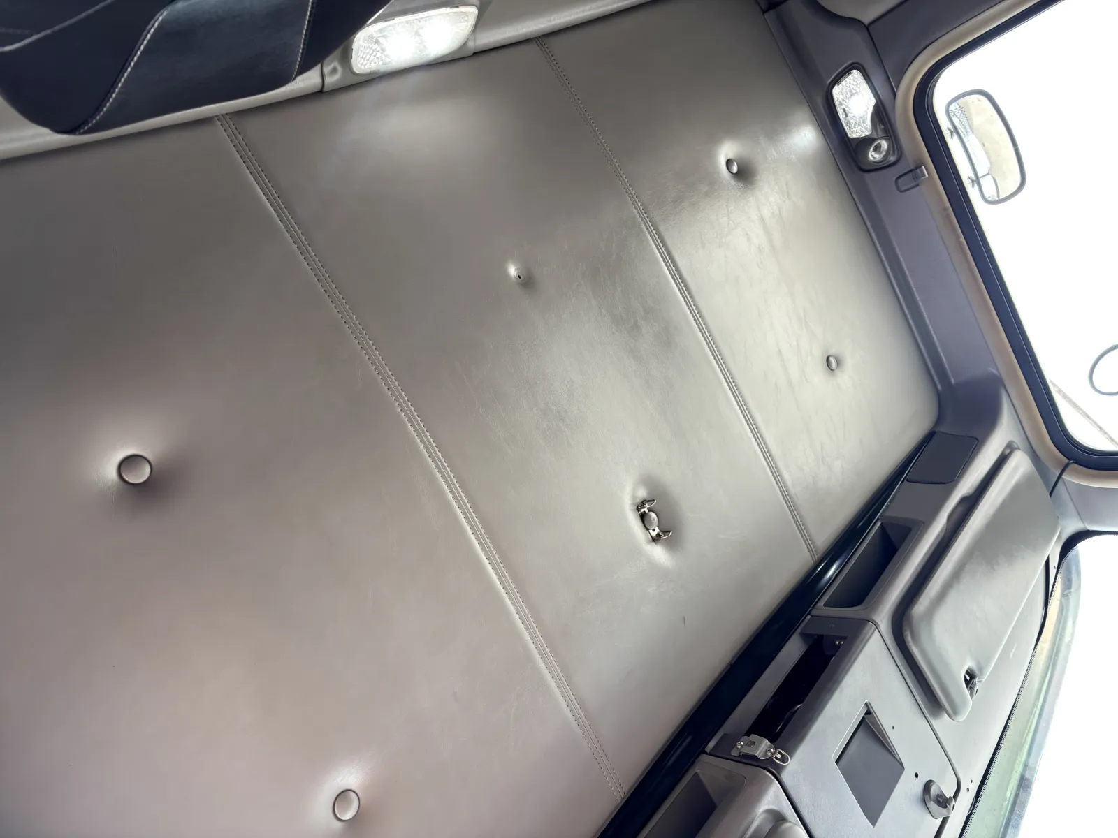 2017 Kenworth T800 — photo 20