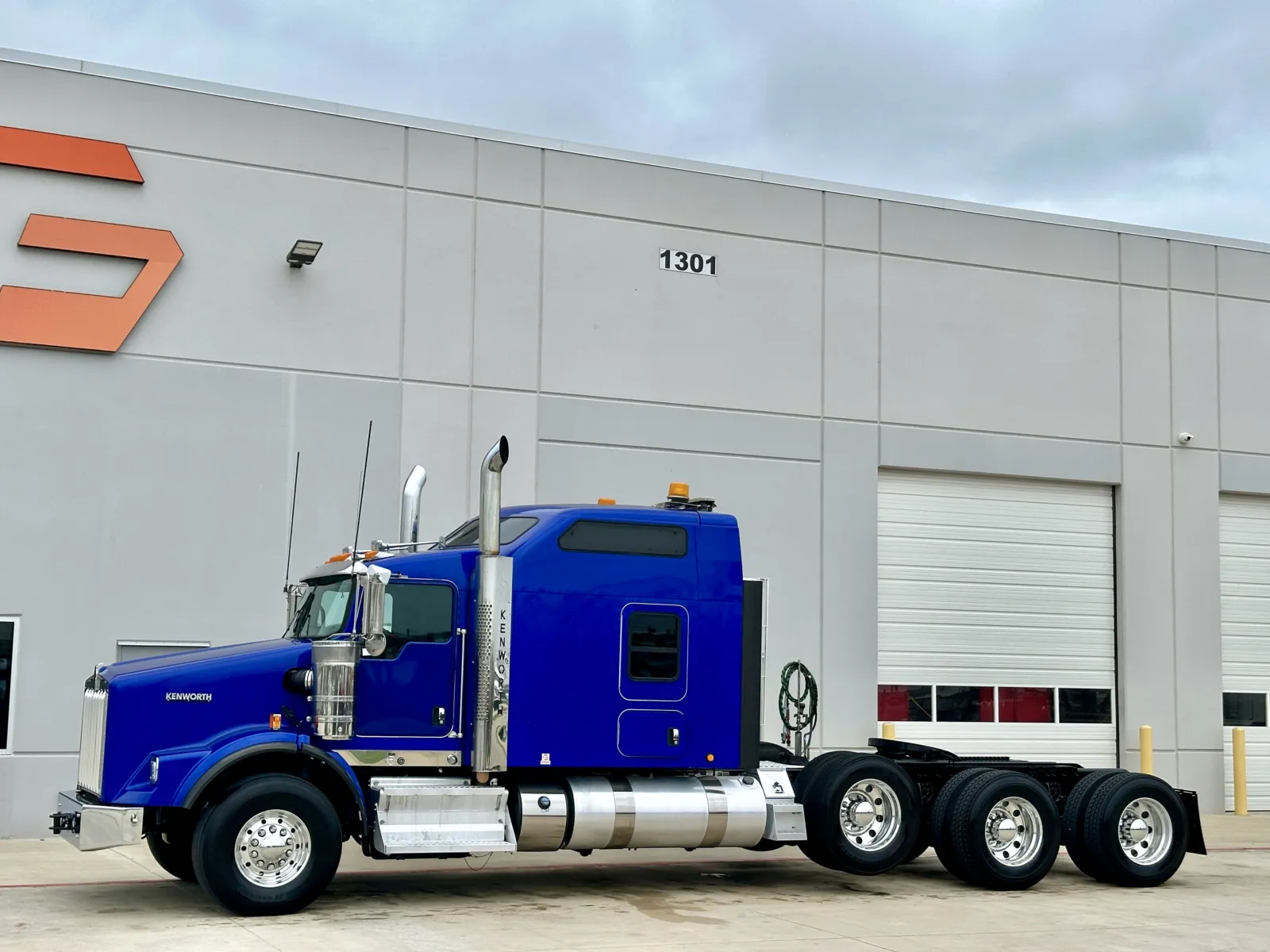 2021 Kenworth T800 — photo 2