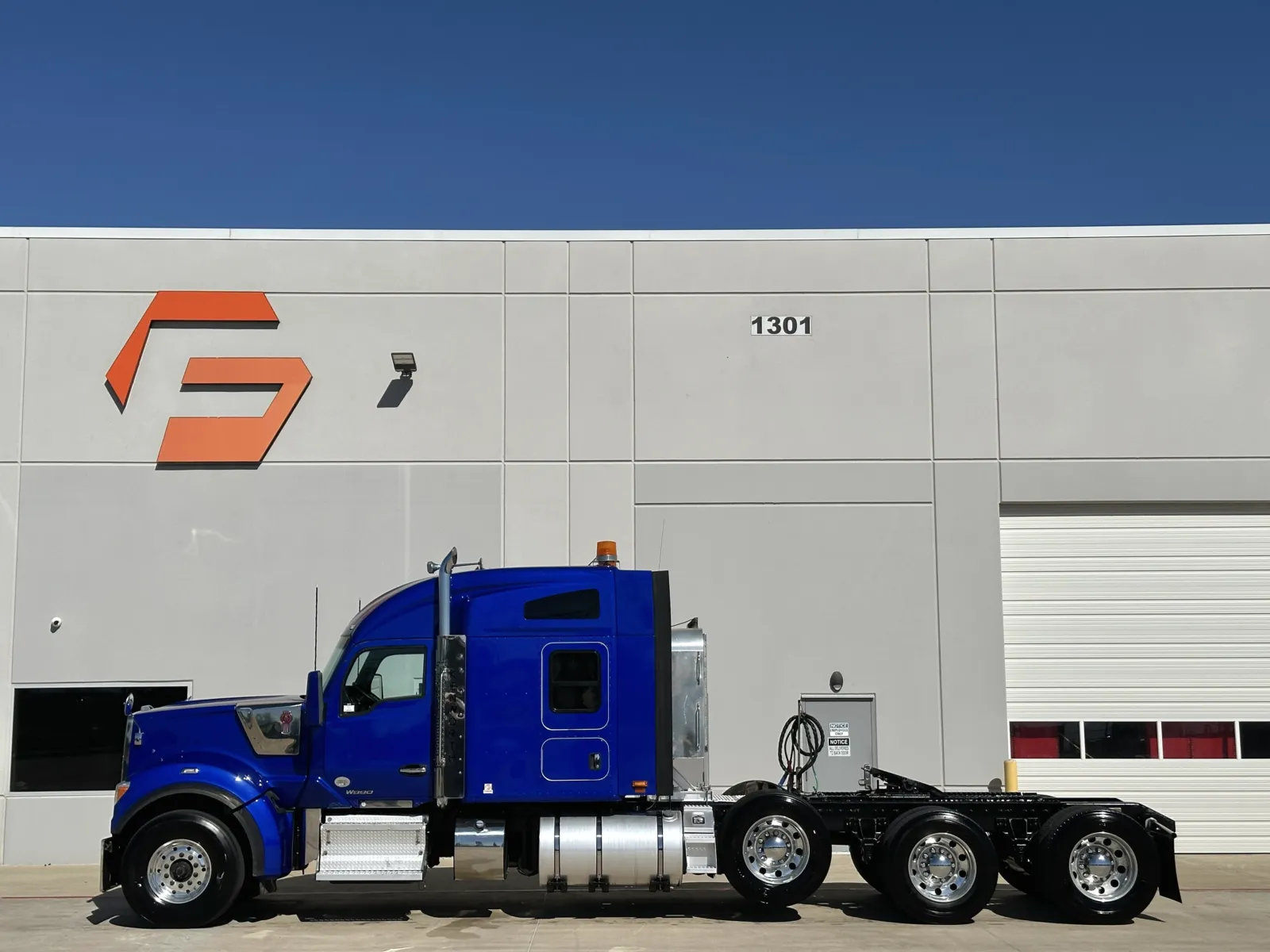 2022 Kenworth W990 — photo 4