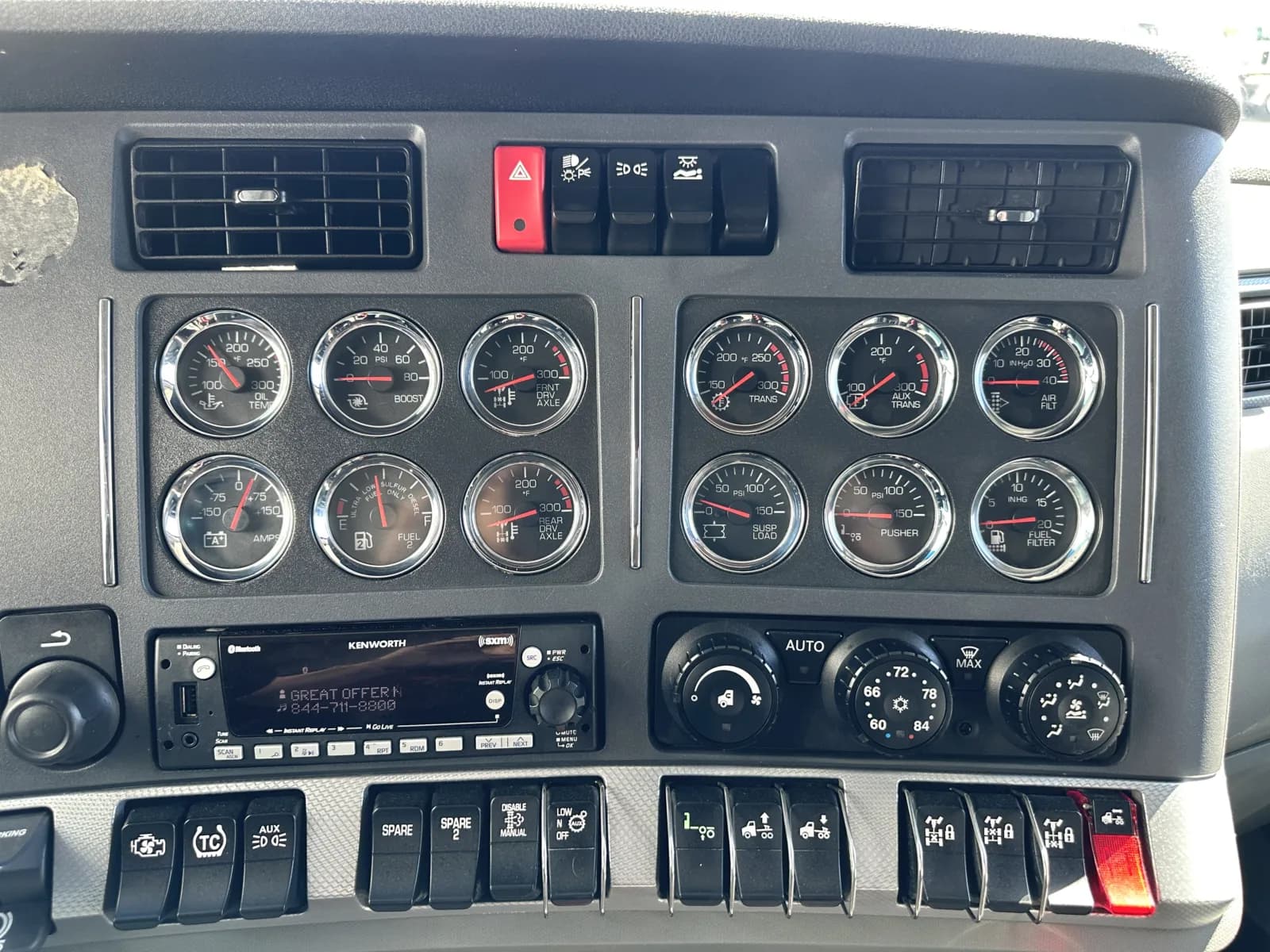 2022 Kenworth W990 — photo 18