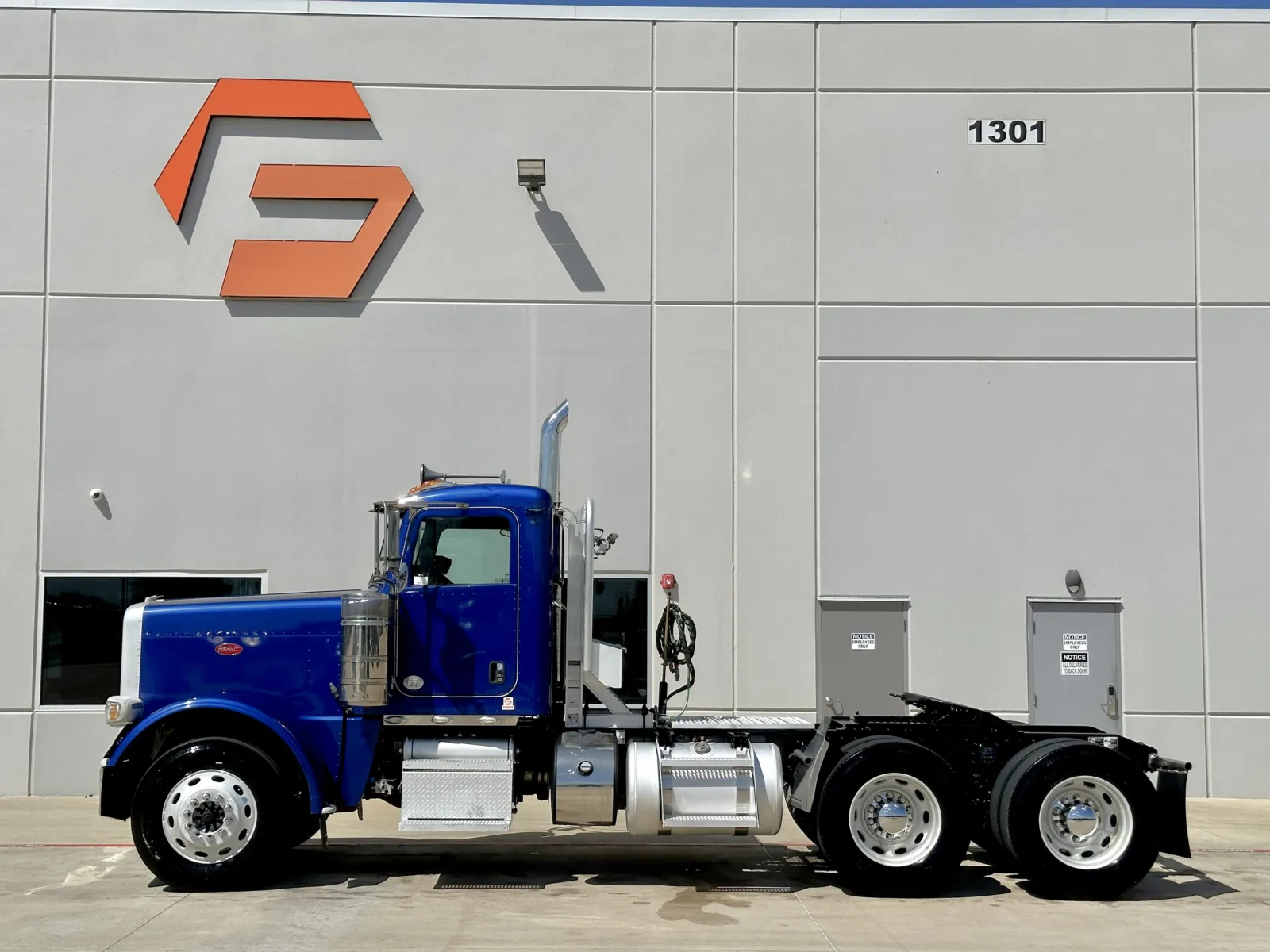 2019 Peterbilt 389 — photo 4