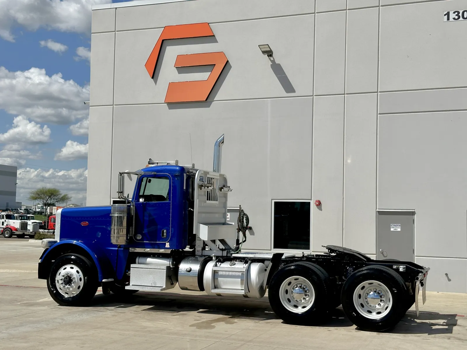 2019 Peterbilt 389 — photo 6