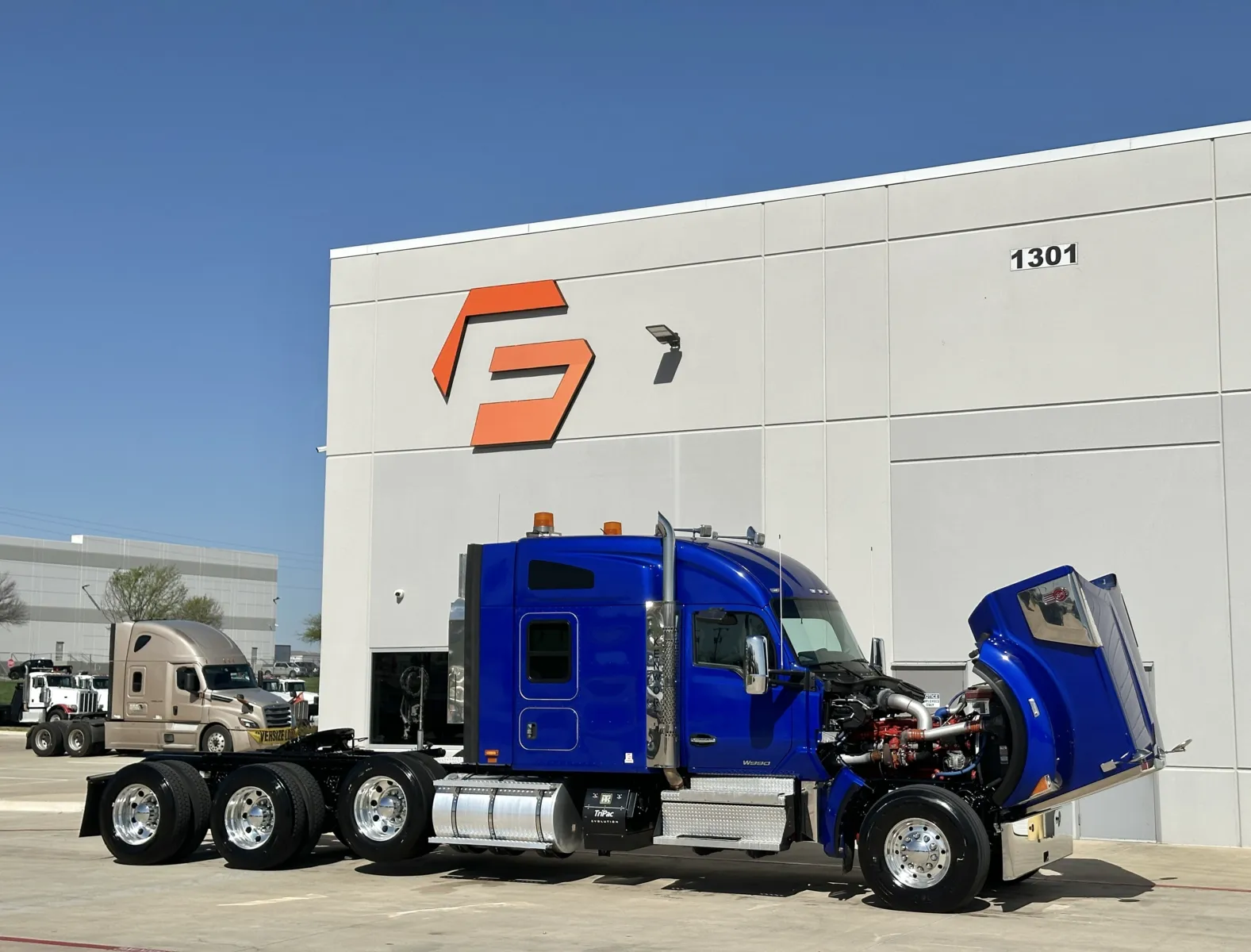 2022 Kenworth W990 — photo 9