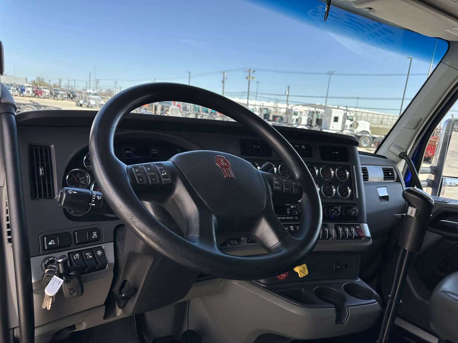2022 Kenworth W990 — photo 15