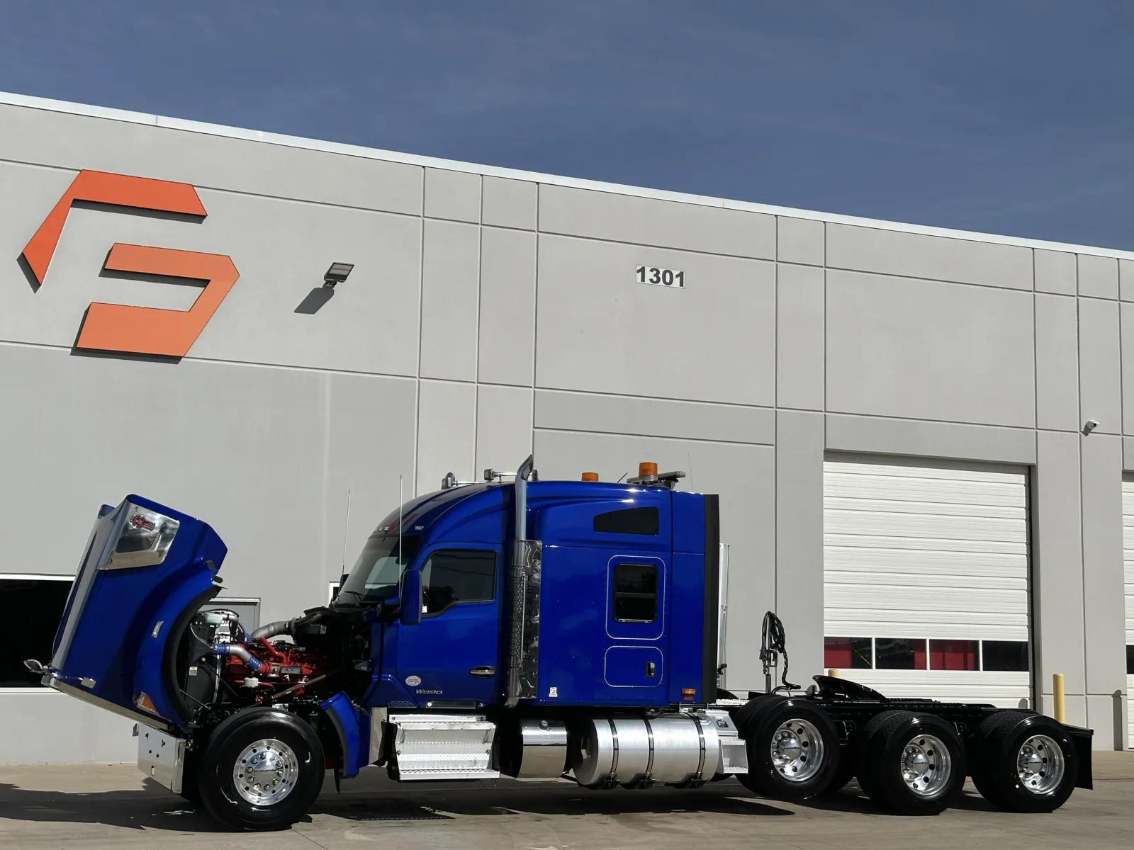 2022 Kenworth W990 — photo 10