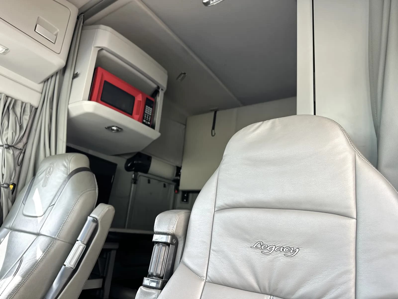 2022 Kenworth W990 — photo 20