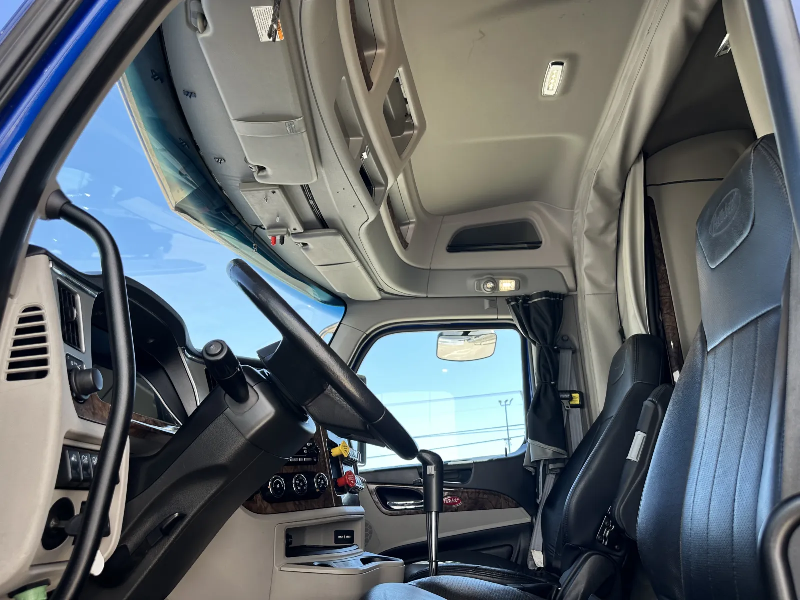 2025 Peterbilt 589 — photo 14