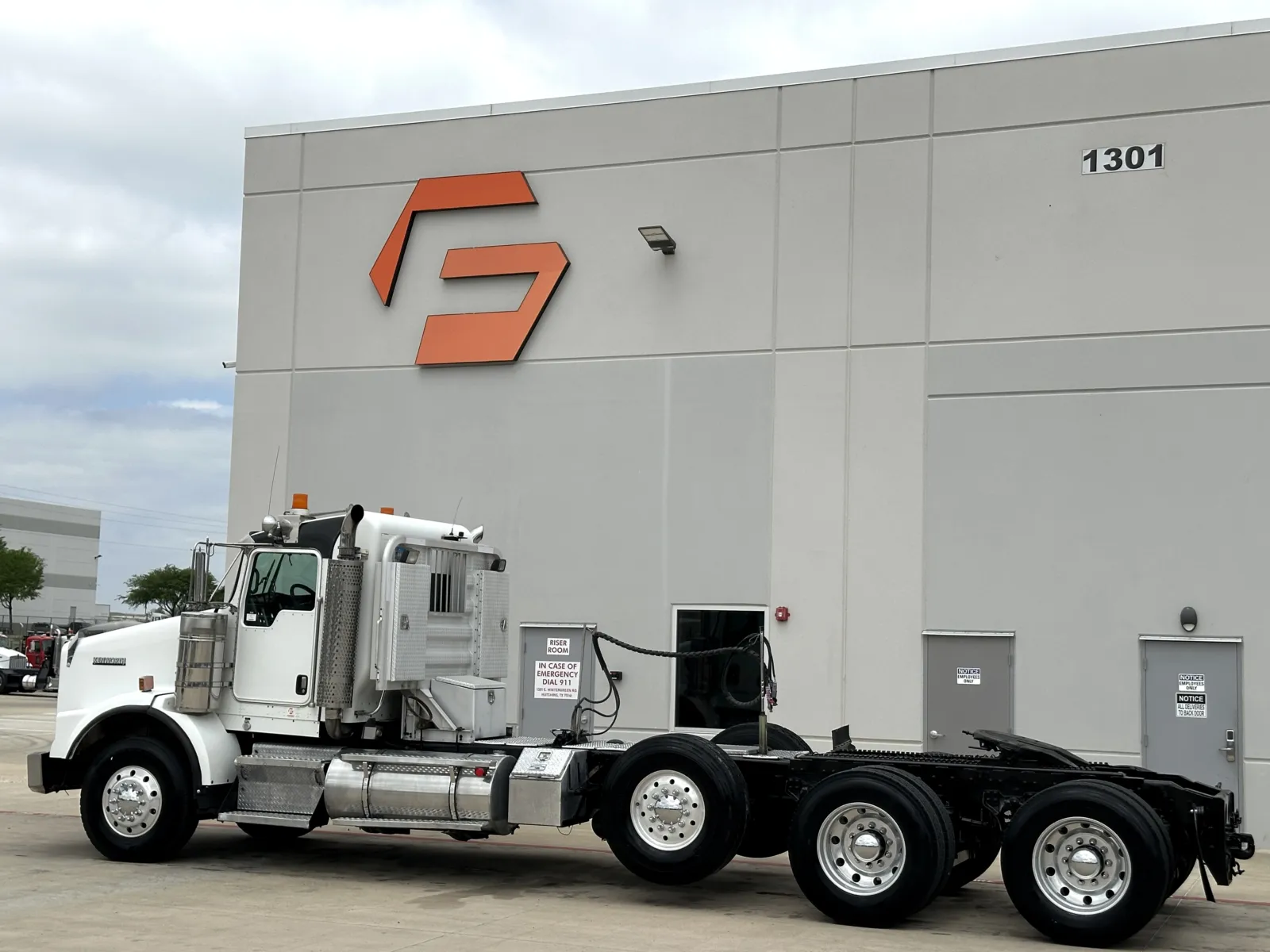 2007 Kenworth T800 — photo 6