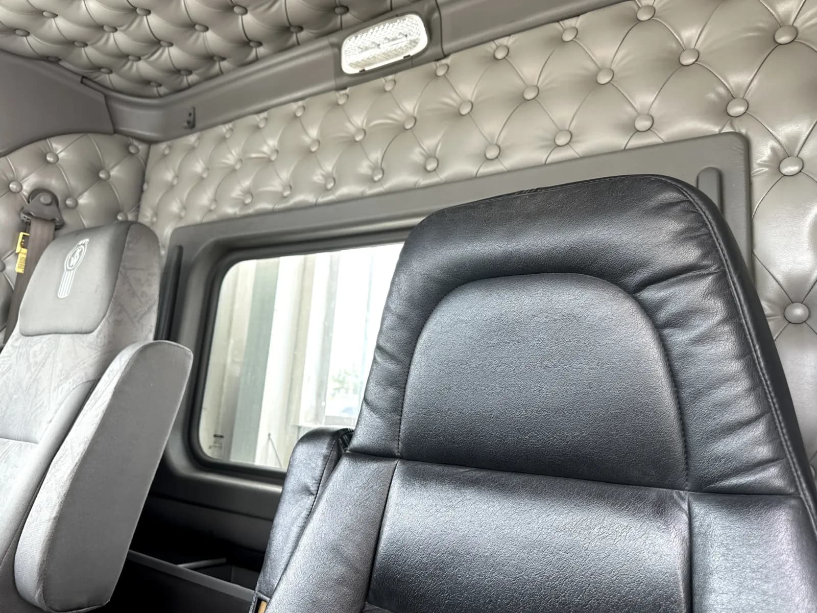 2007 Kenworth T800 — photo 20