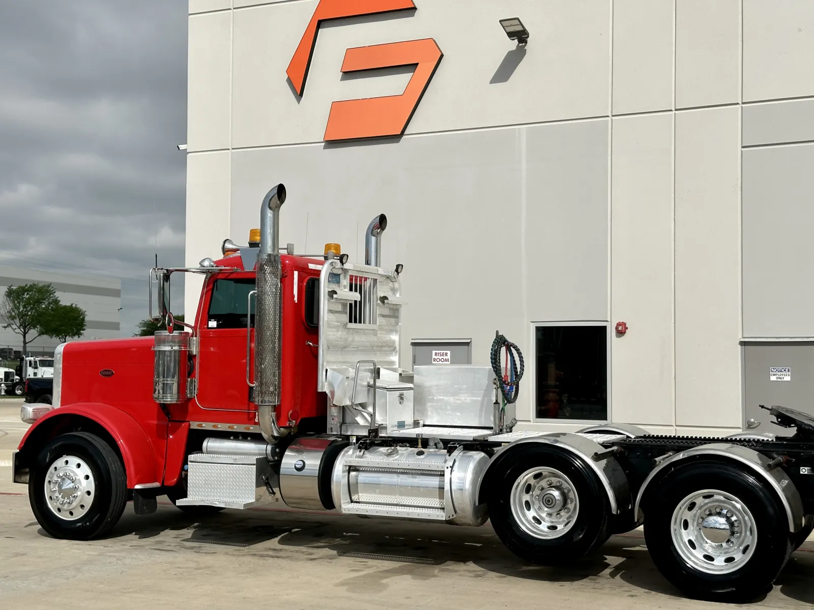 2017 Peterbilt 389 — photo 8