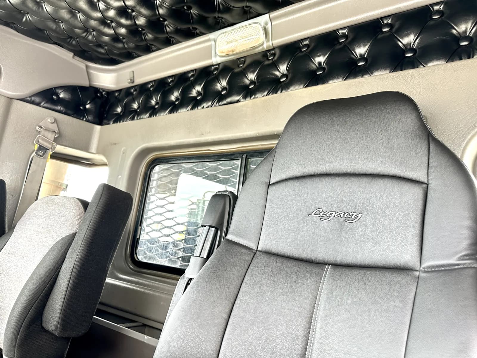 2012 Kenworth T800 — photo 19