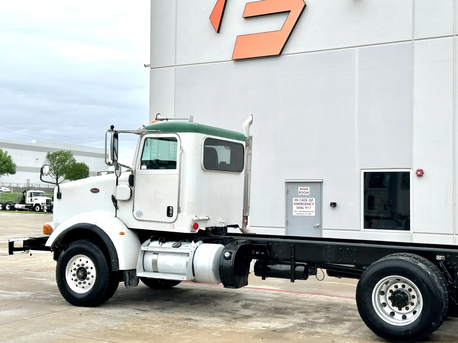 2015 Peterbilt 365 — photo 8