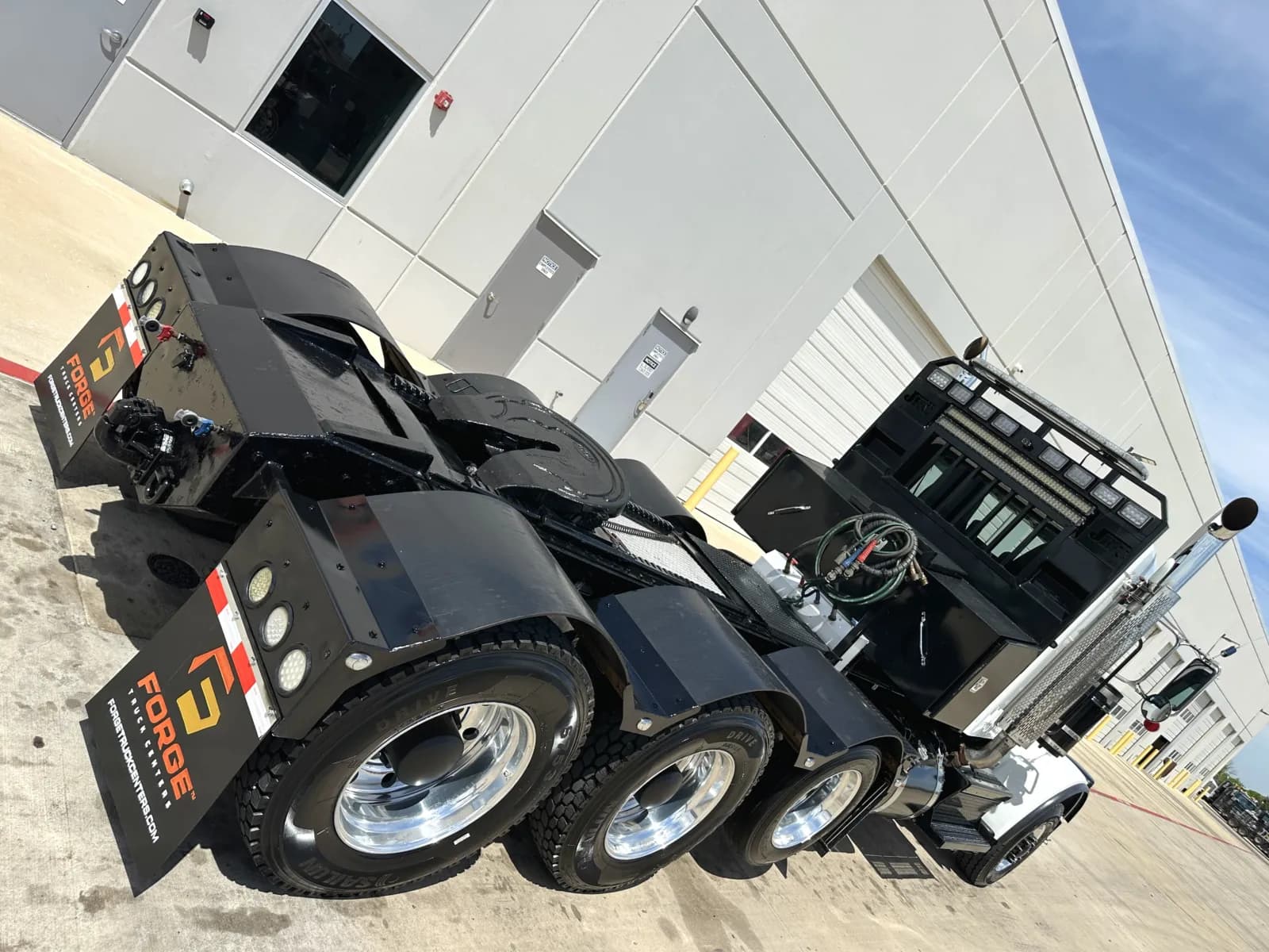 2022 Peterbilt 389 — photo 11