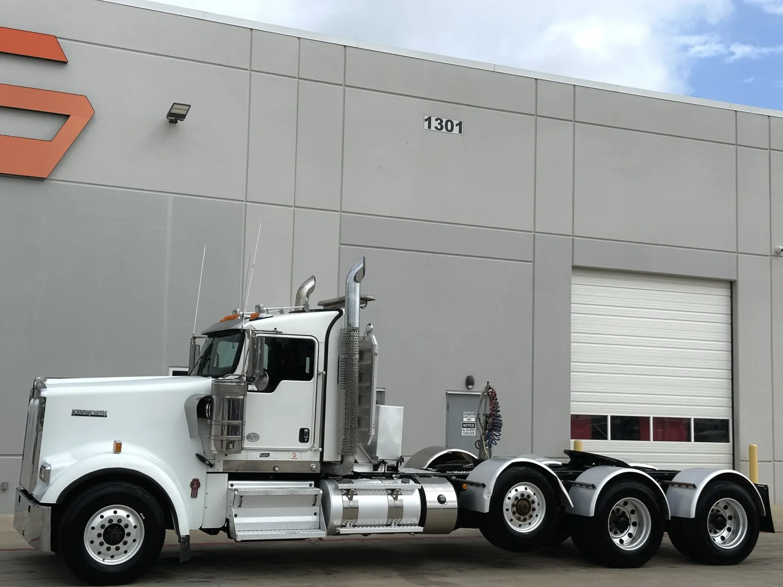 2017 Kenworth W900 — photo 2