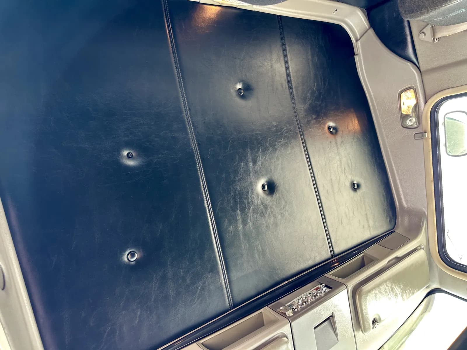 2017 Kenworth W900 — photo 21