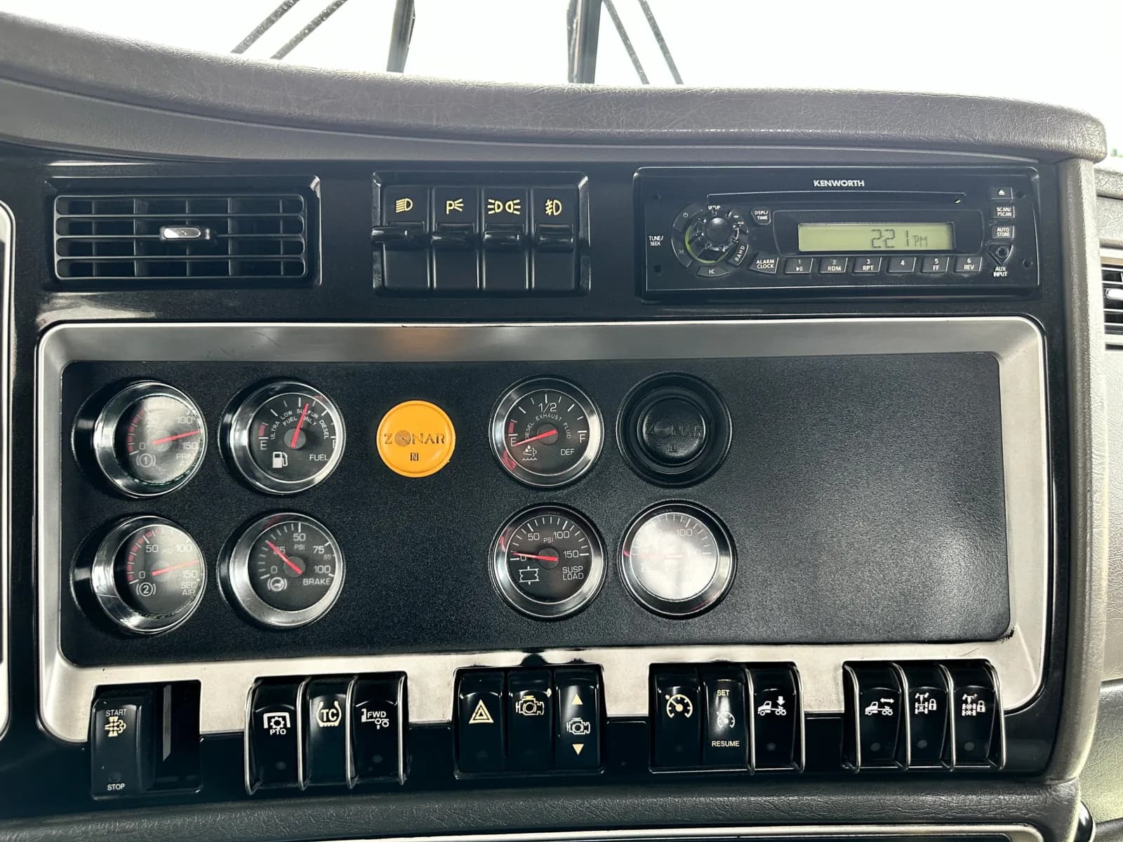 2014 Kenworth T800 — photo 18