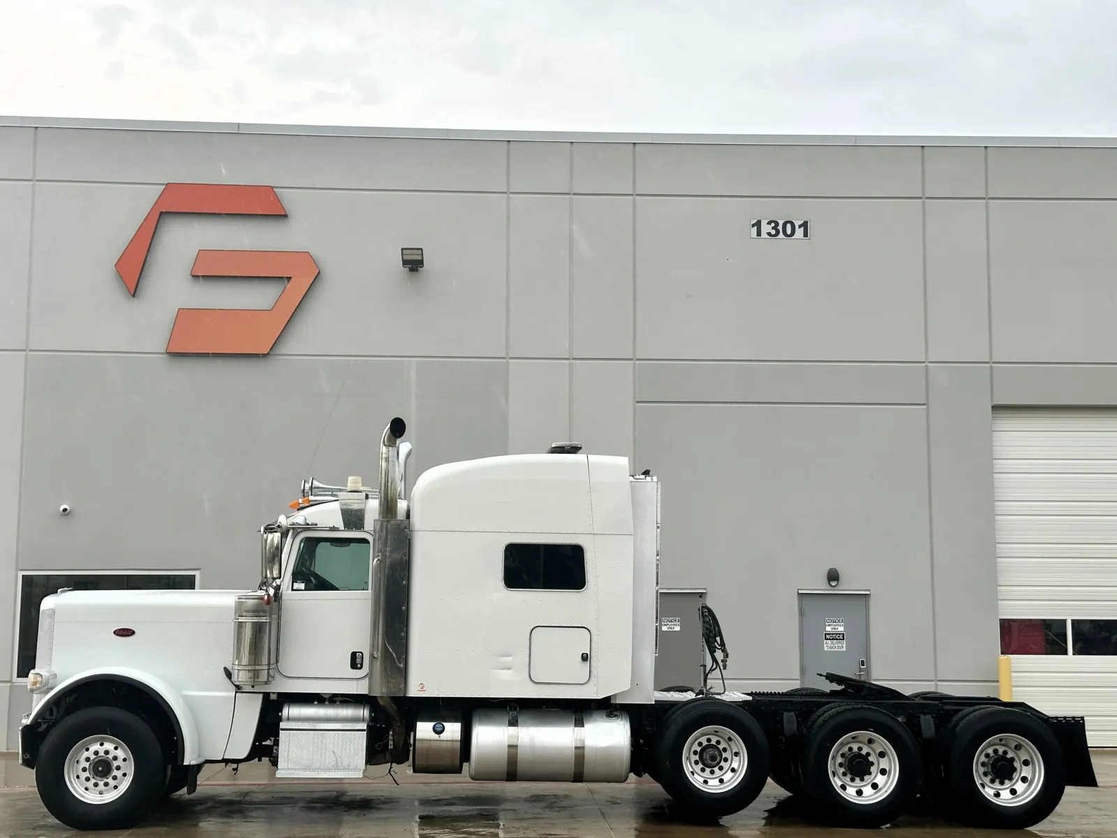 2016 Peterbilt 389 — photo 4