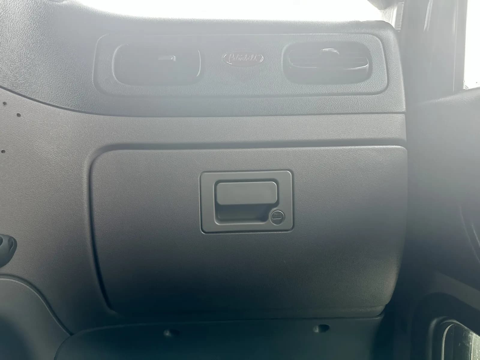 2016 Peterbilt 389 — photo 18