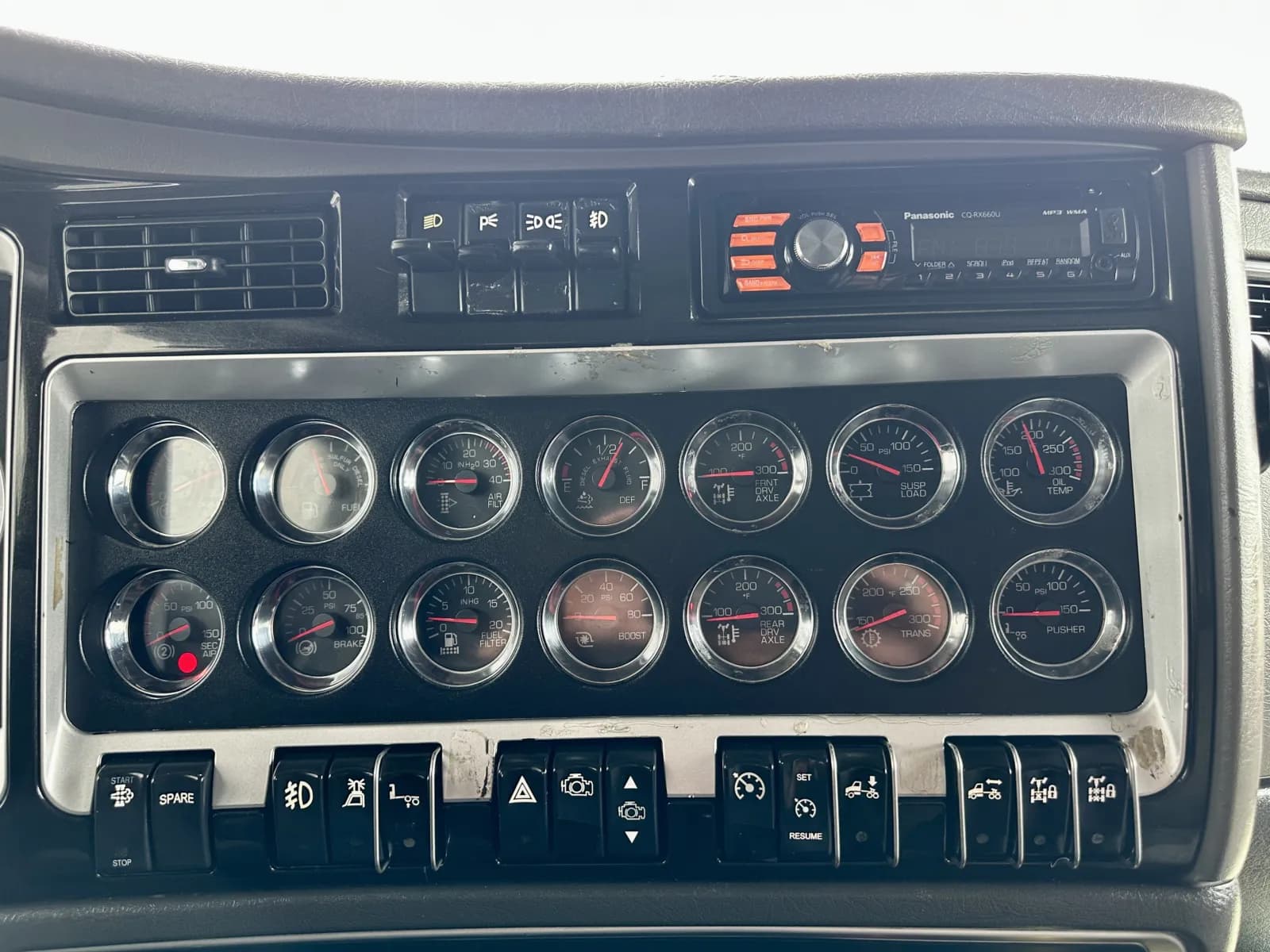 2012 Kenworth T800 — photo 18