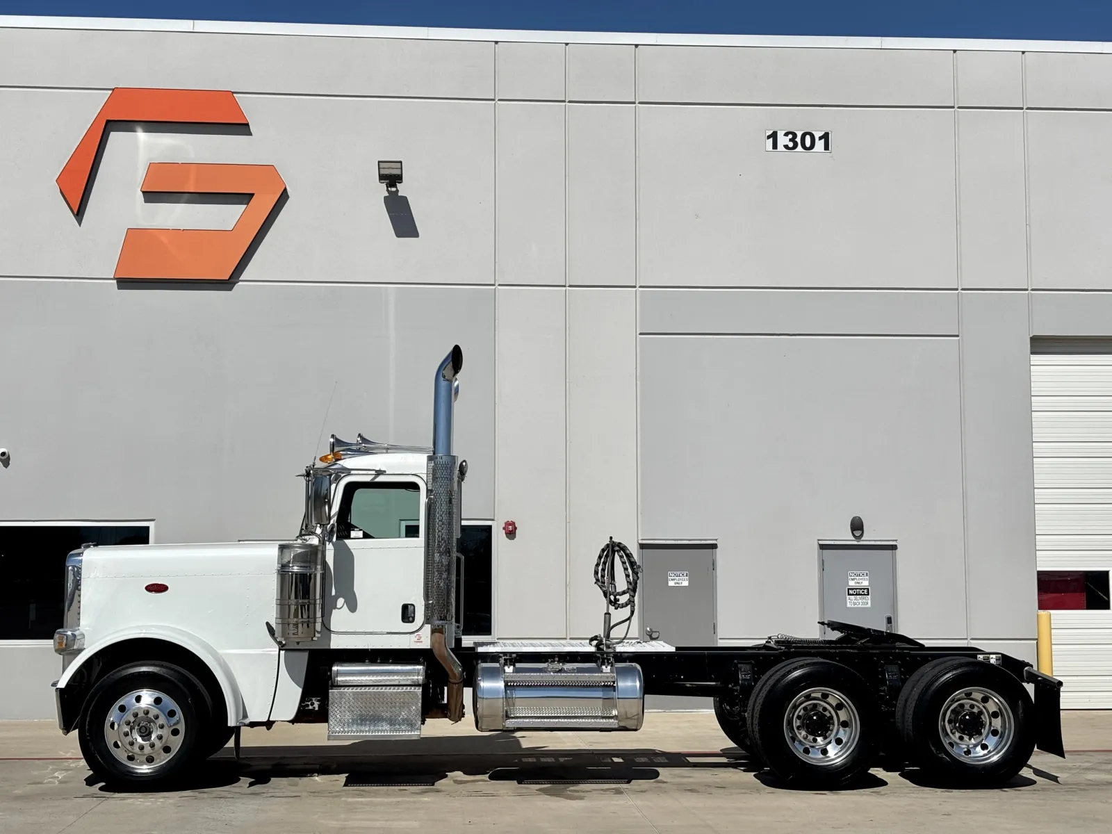 2020 Peterbilt 389 — photo 4