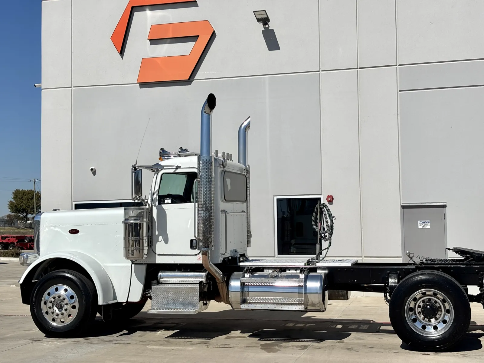 2020 Peterbilt 389 — photo 8