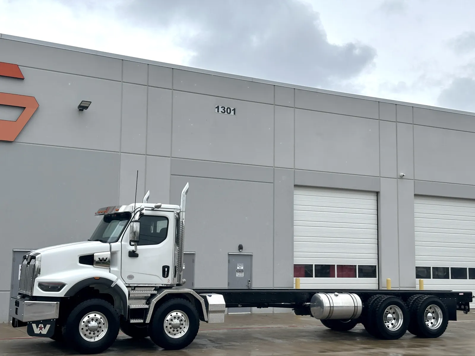 2022 Western Star 49X — photo 2