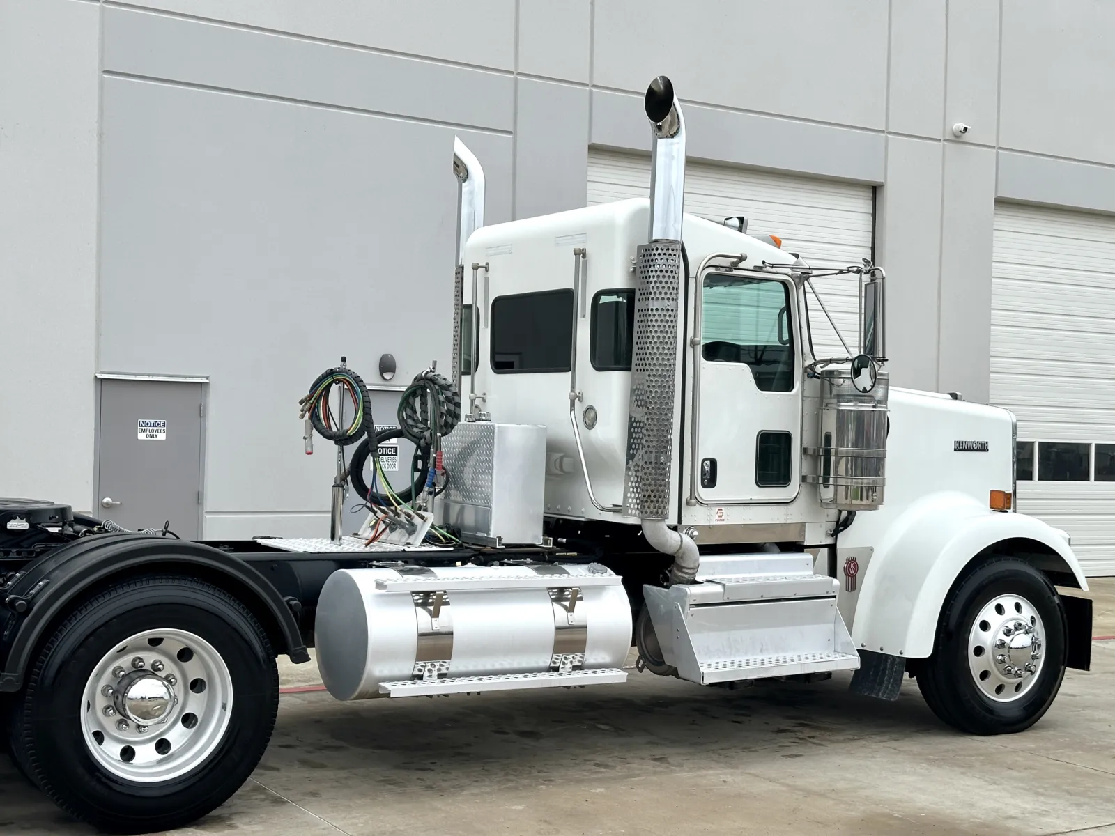 2023 Kenworth W900 — photo 7