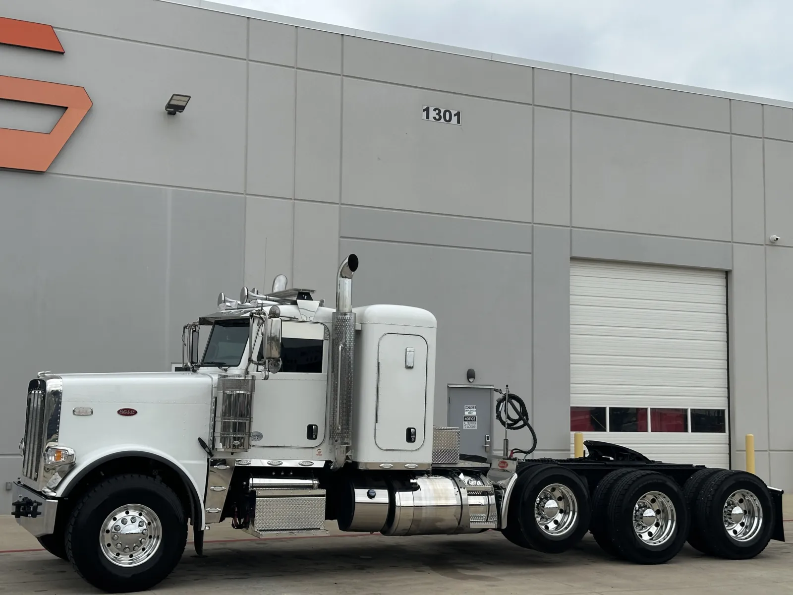2019 Peterbilt 389 — photo 6