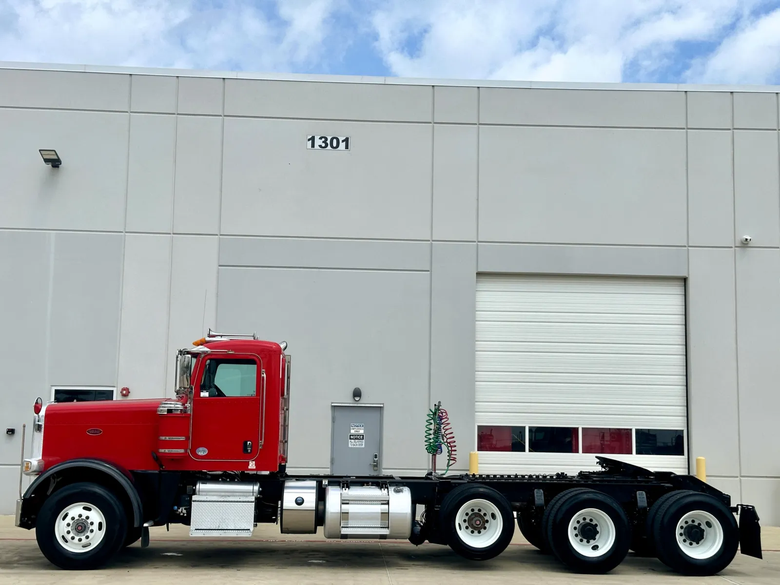 2017 Peterbilt 389 — photo 4