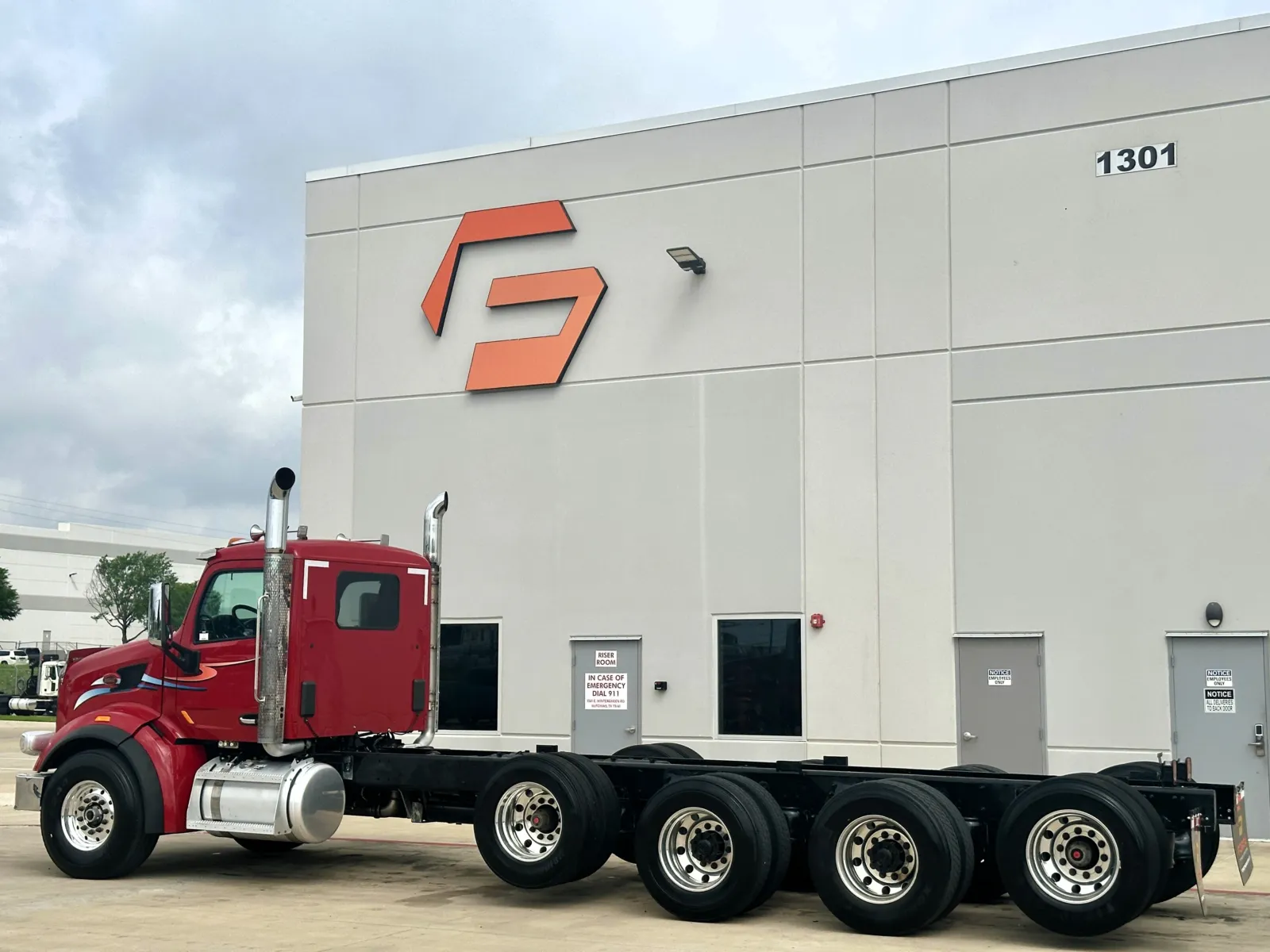 2017 Peterbilt 567 — photo 6