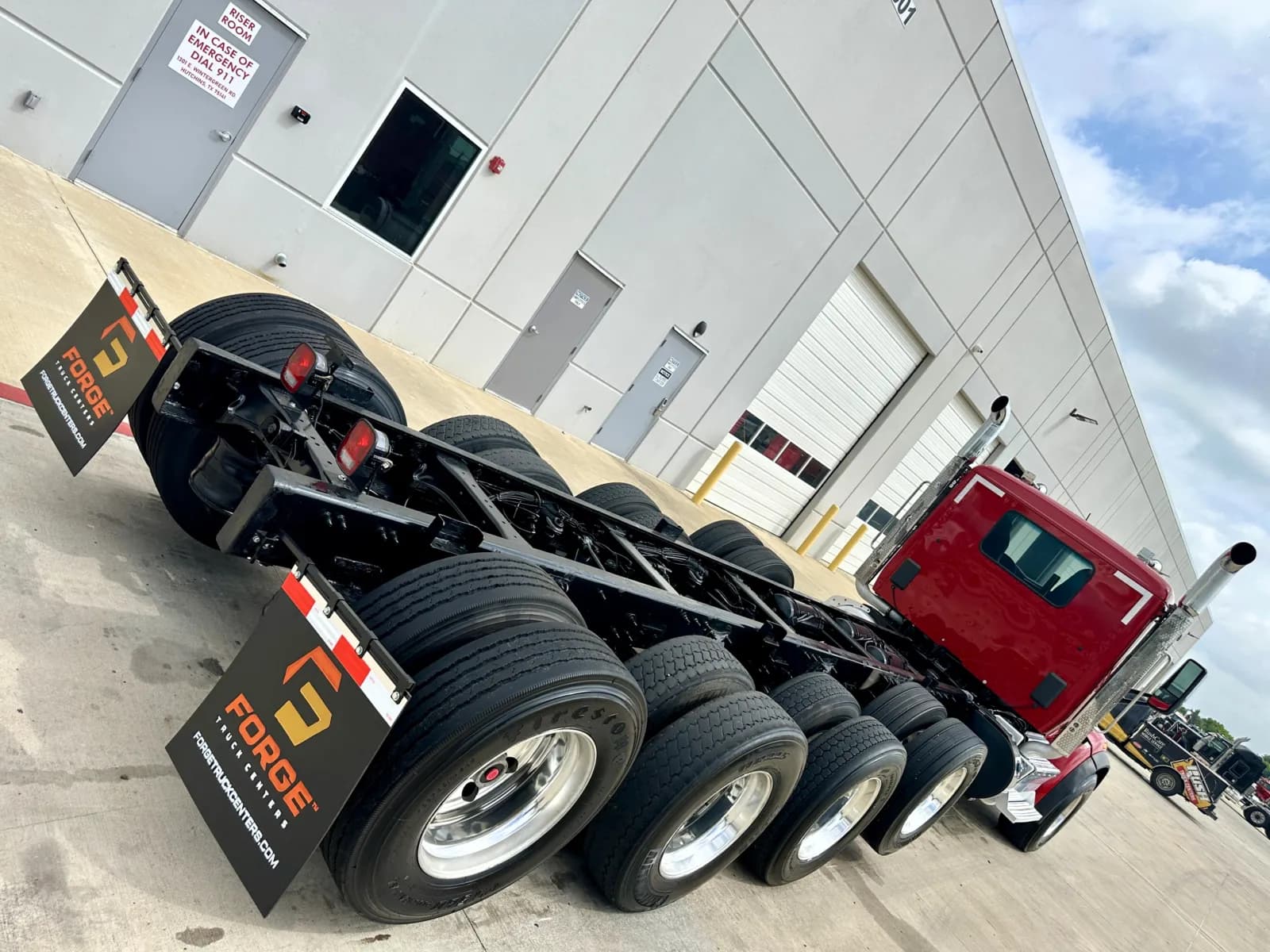 2017 Peterbilt 567 — photo 11