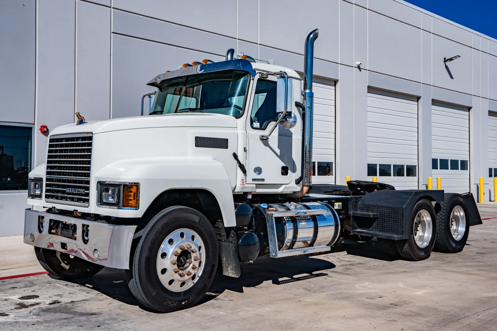 2019 Mack Pinnacle — photo 2