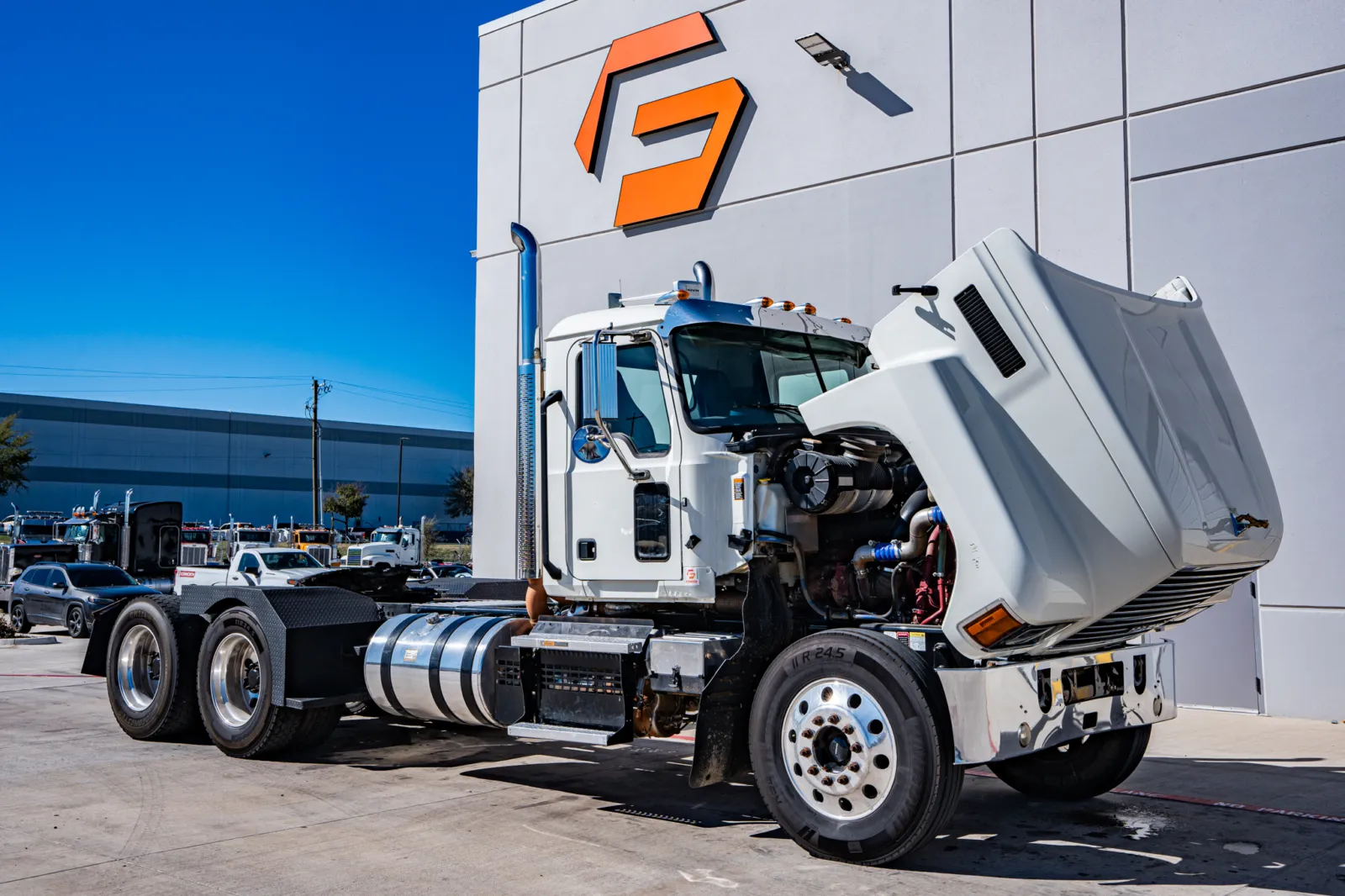 2019 Mack Pinnacle — photo 9
