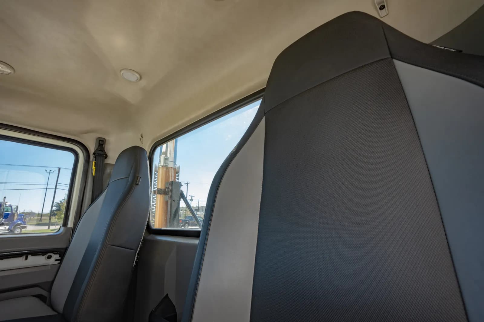 2019 Mack Pinnacle — photo 20