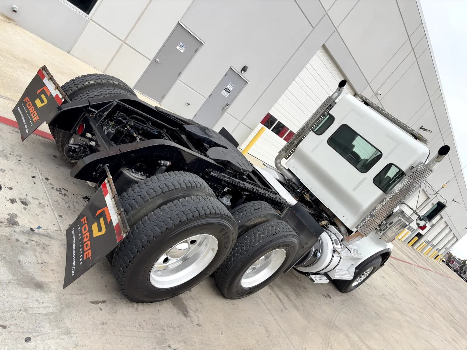 2013 Kenworth T800 — photo 11